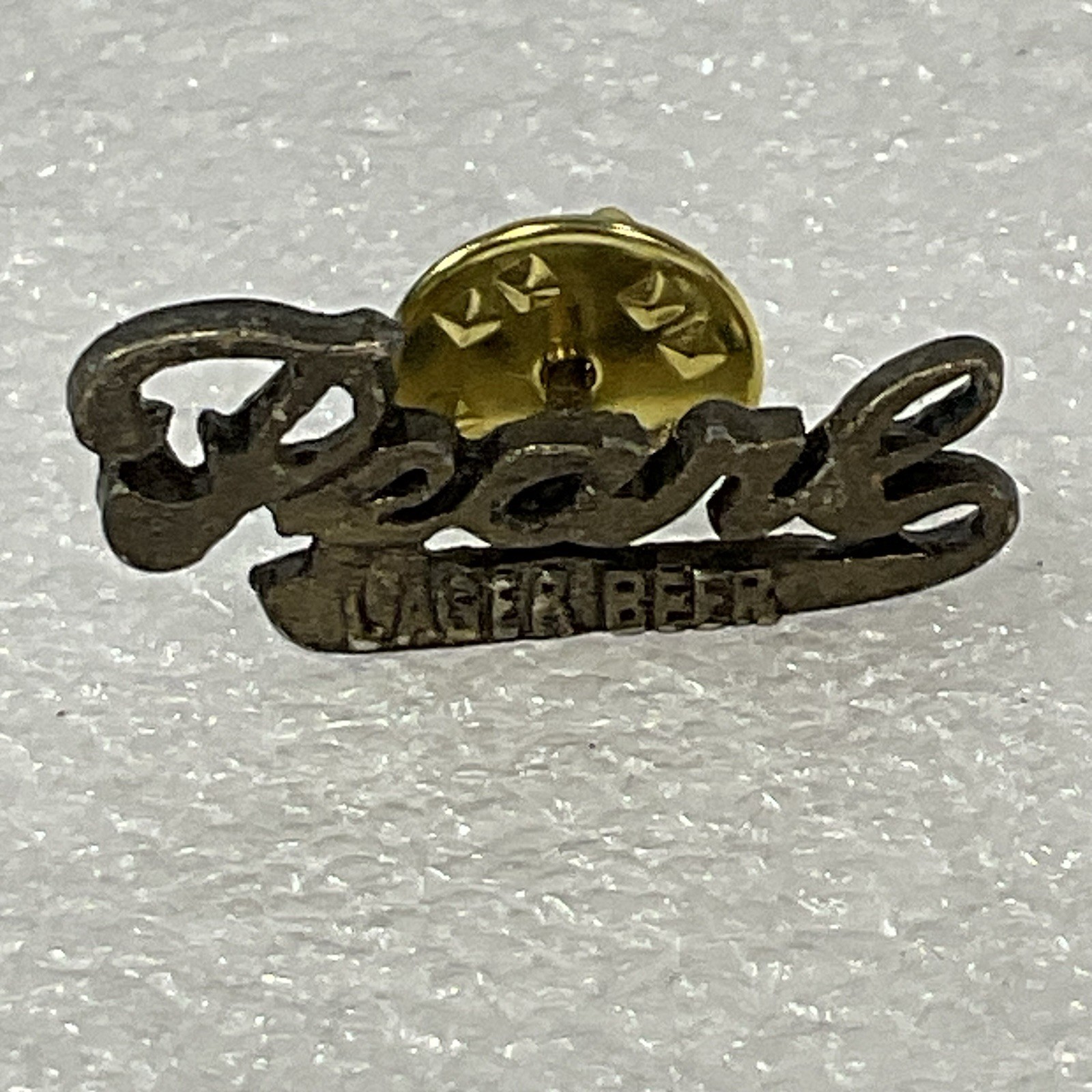 Vintage Pearl Lager Beer 1” Metal Pin Pinback GnuCollectibles - Image 1