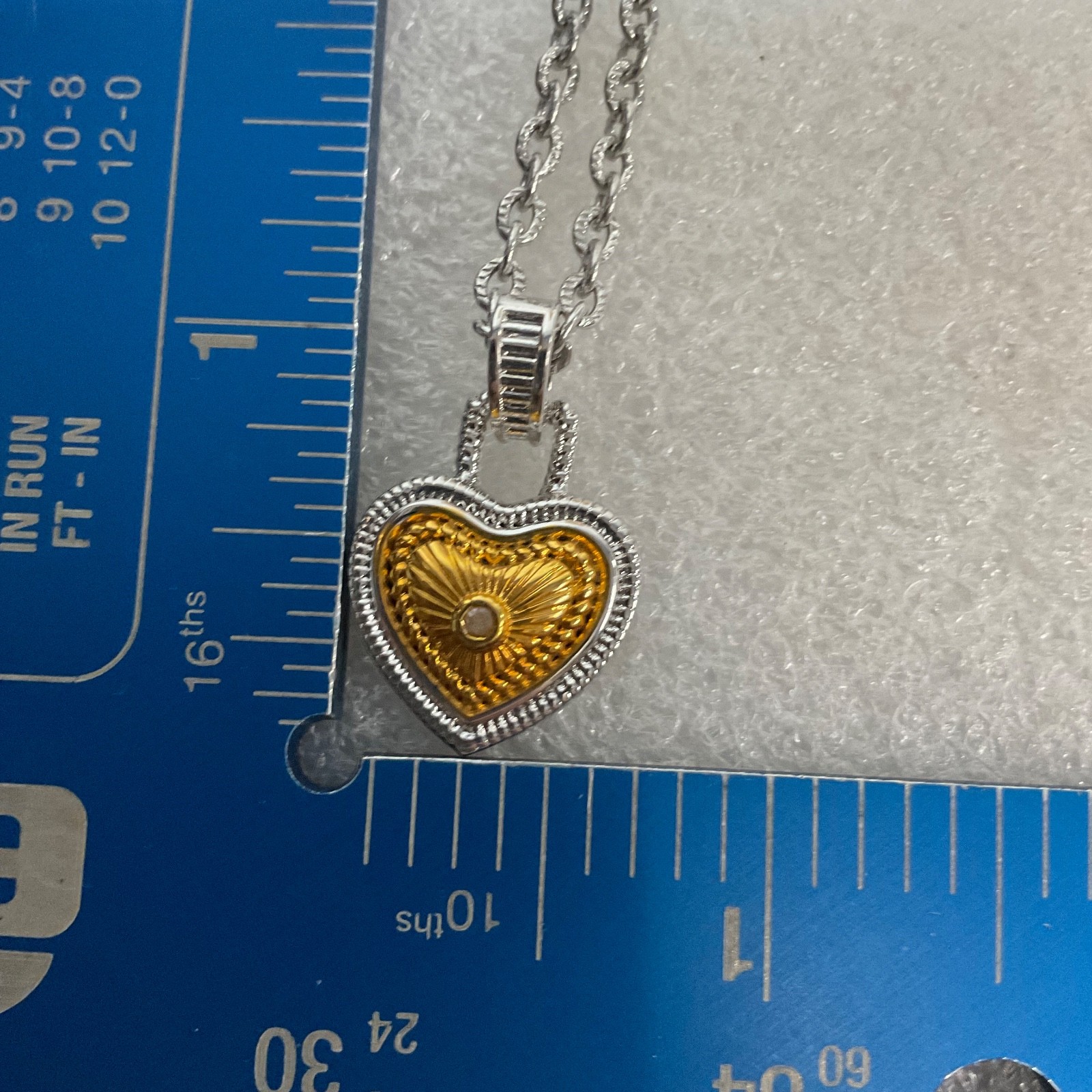 18in Two Tone Heart Pendant Necklace Silver Gold Tone Rope Chain 0.48oz Fashion - Image 7