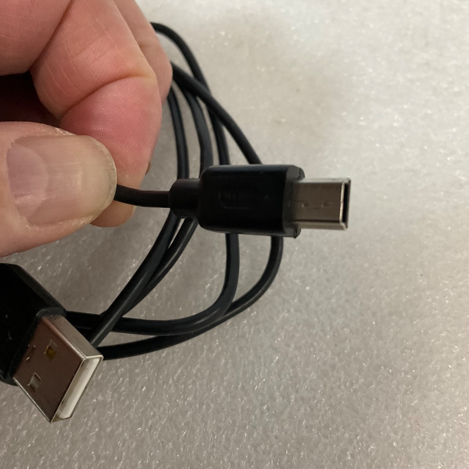 48 in USB A to Micro USB Cable Black - Image 4