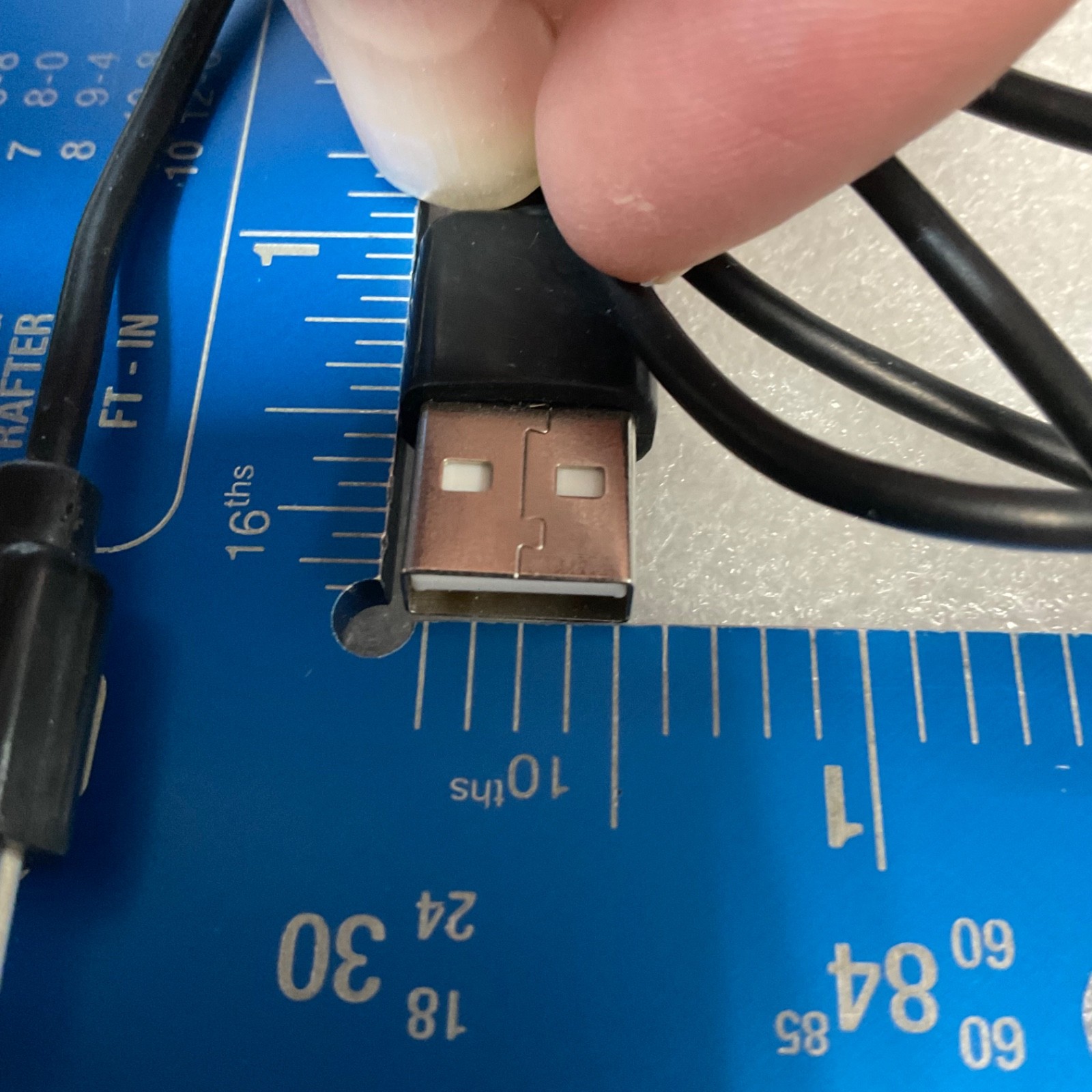 48 in USB A to Micro USB Cable Black - Image 9