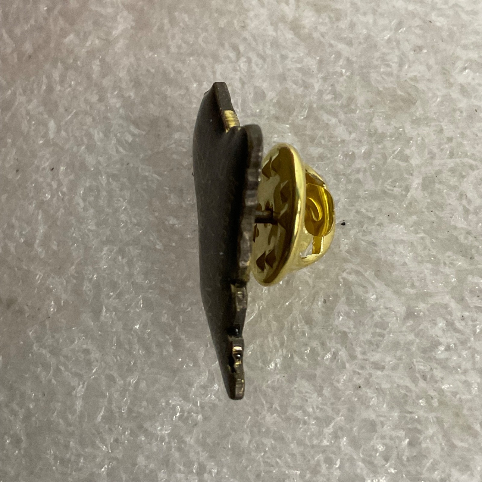 Vintage Maine State Pin Black Enamel Gold Tone Lobster Design 1in Souvenir - Image 5
