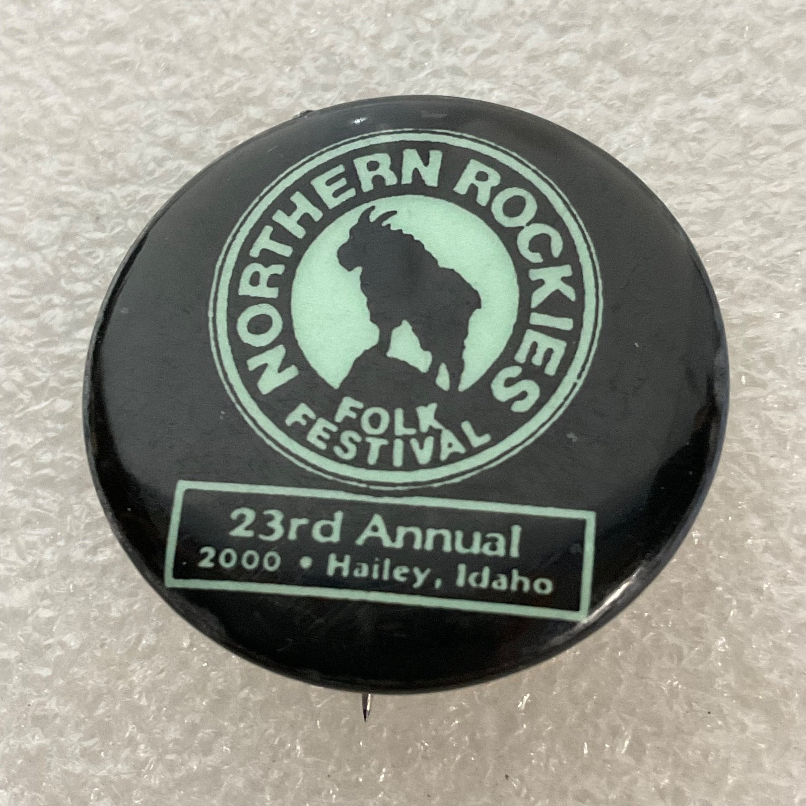 2000 Northern Rockies Folk Festival Pin 23rd Annual Hailey Idaho 1.25in Souvenir - Image 1