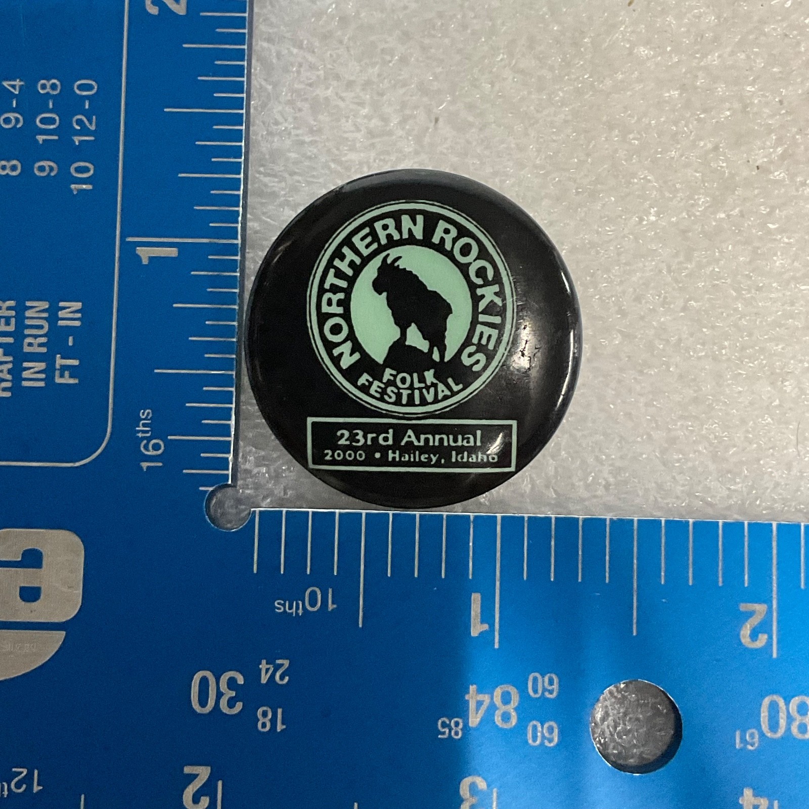2000 Northern Rockies Folk Festival Pin 23rd Annual Hailey Idaho 1.25in Souvenir - Image 3
