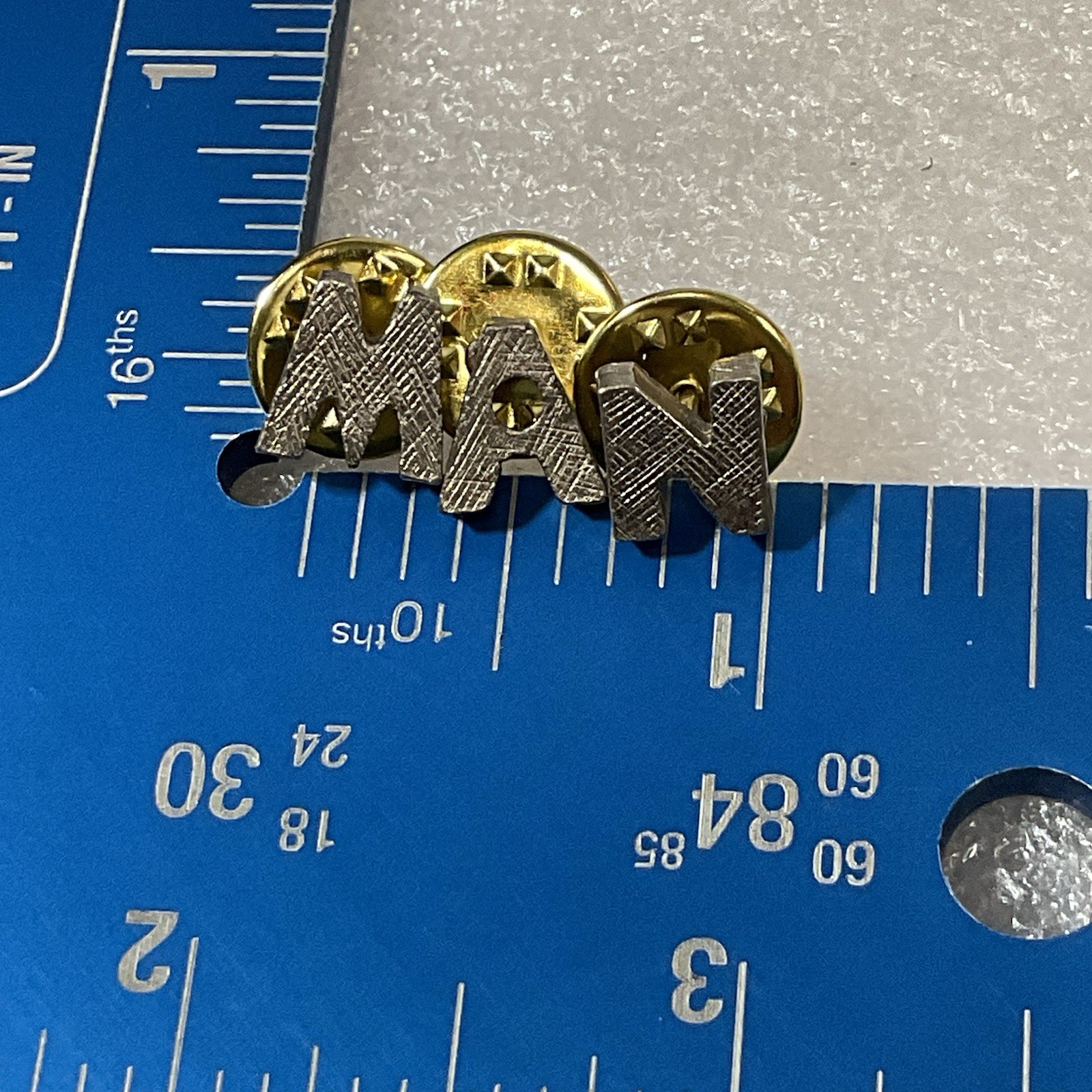 Vintage M A N Letter Metal Pin Pinbacks GnuCollectibles - Image 4