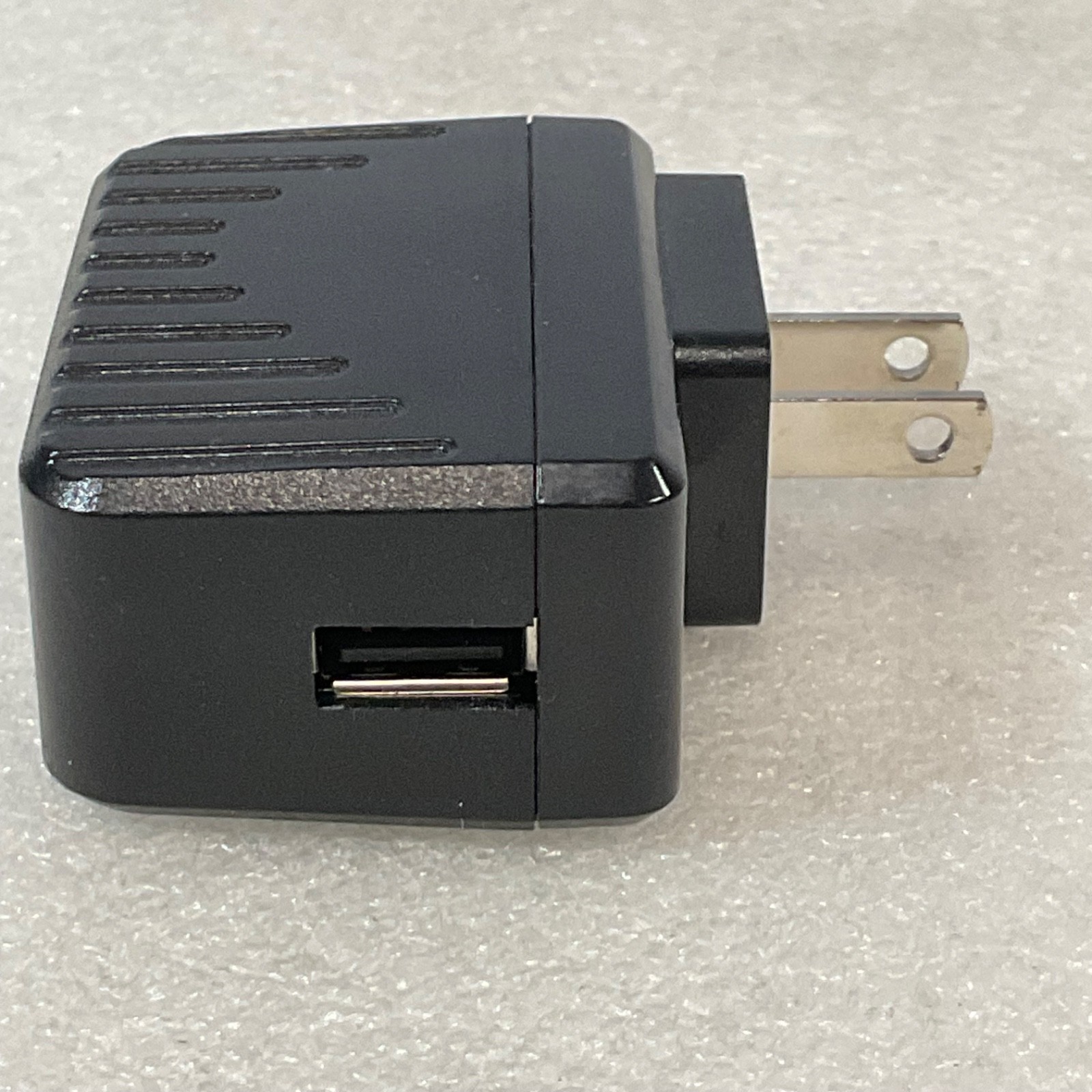 JUKE AC/DC USB Wall Adapter 5V 1000mA Black 2 Prong Plug Charger - Image 5