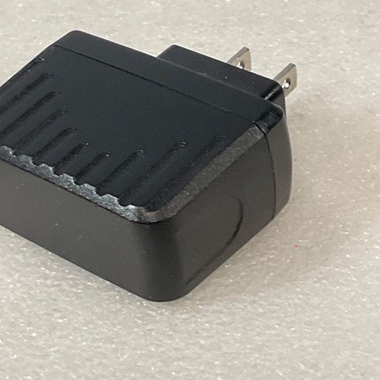 JUKE AC/DC USB Wall Adapter 5V 1000mA Black 2 Prong Plug Charger - Image 7
