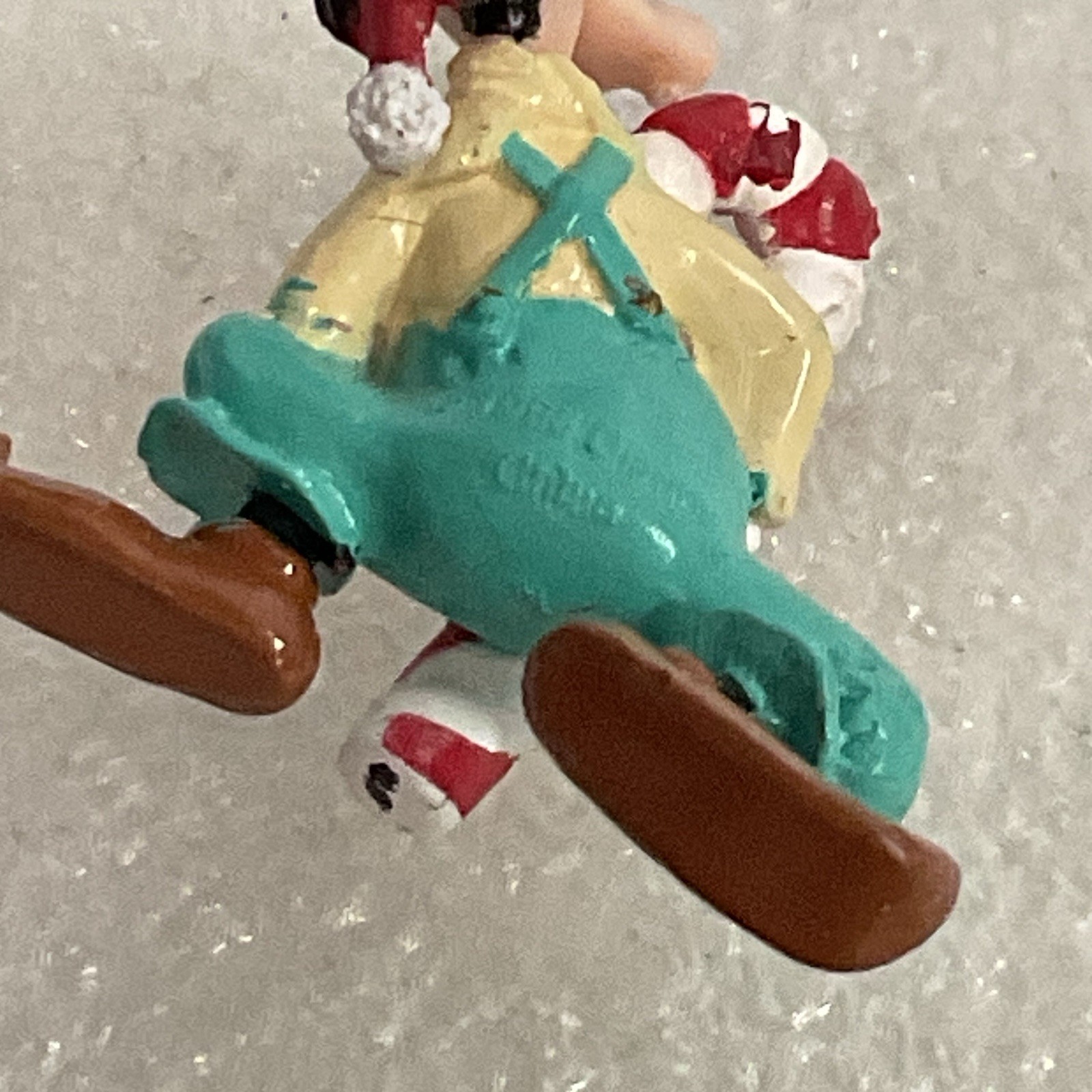 Disney Goofy with Candy Cane Santa Hat Miniature Christmas Ornament Vtg 1 inch - Image 5