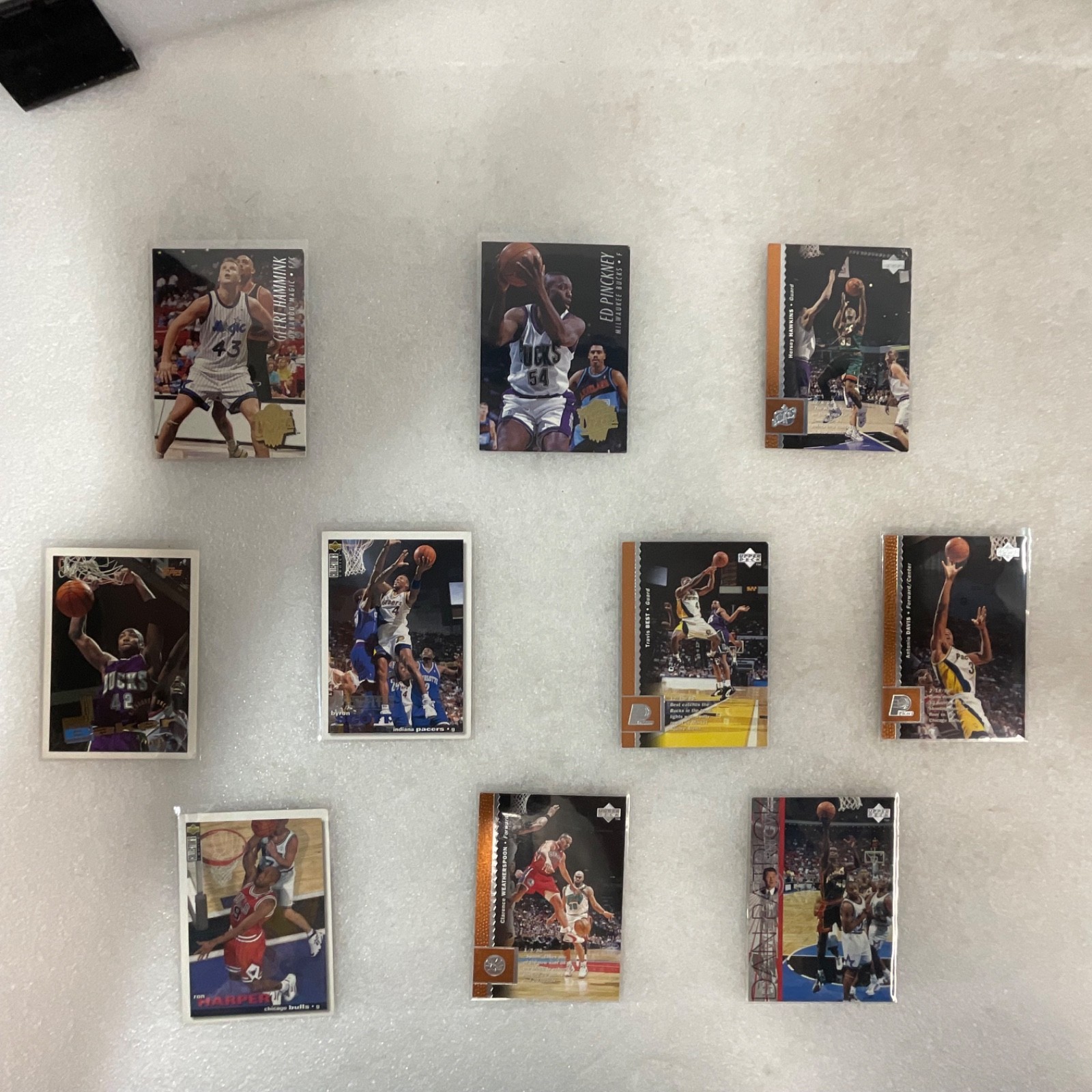 1990s NBA 10 Card Lot Shawn Kemp Ron Harper Vin Baker Upper Deck Topps - Image 1