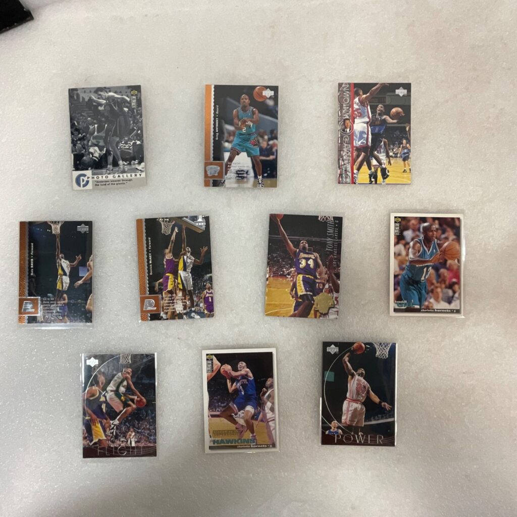 1990s Upper Deck Fleer NBA 10 Card Lot Kemp Mourning Brandon - Image 1