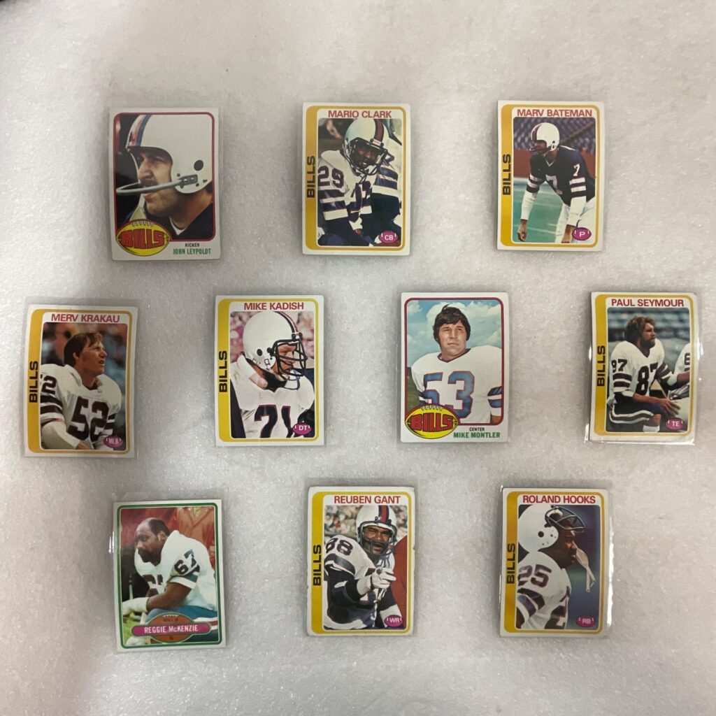 1976-80 Topps Buffalo Bills Football 10 Card Lot Reggie McKenzie - Image 1