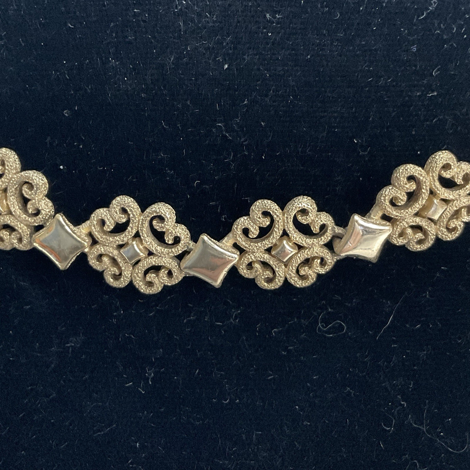 Vintage Avon Gold Toned Statement Chocker Necklace 14-16” - Image 3
