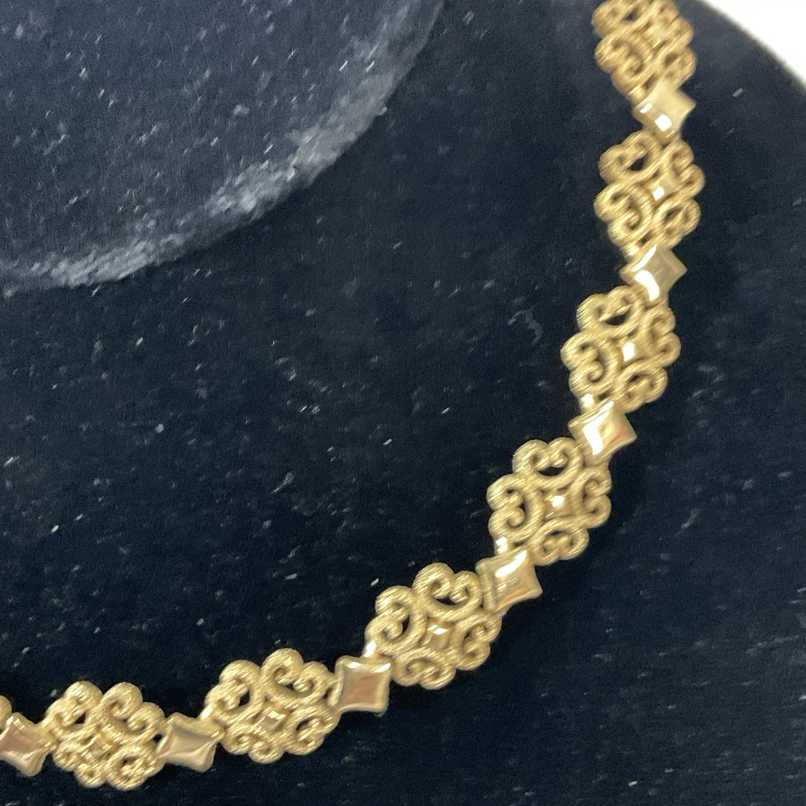 Vintage Avon Gold Toned Statement Chocker Necklace 14-16” - Image 4