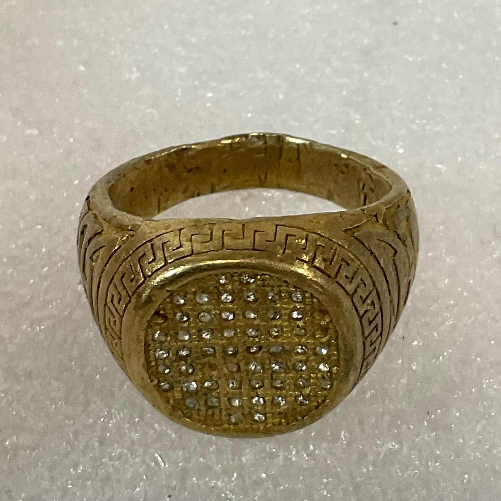 Size 10 Gold Tone Metal Fashion Ring Greek Key Pattern with Clear Accent Stones - Image 2