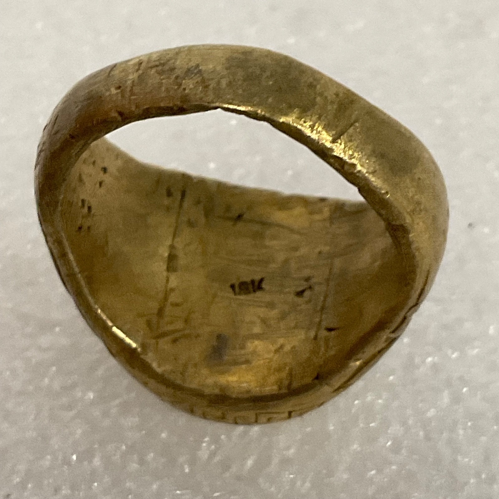 Size 10 Gold Tone Metal Fashion Ring Greek Key Pattern with Clear Accent Stones - Image 6