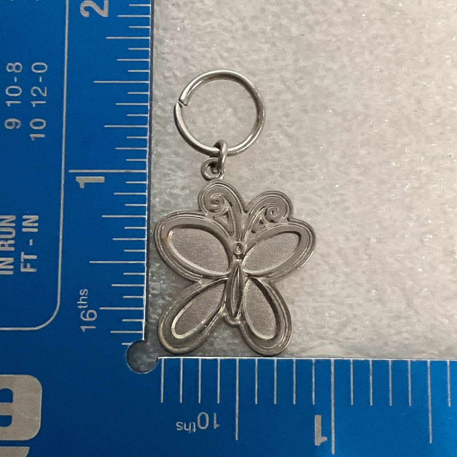 Disney 2004 Silver Tone Butterfly Charm 1in Official Pin Trading Jewelry - Image 4
