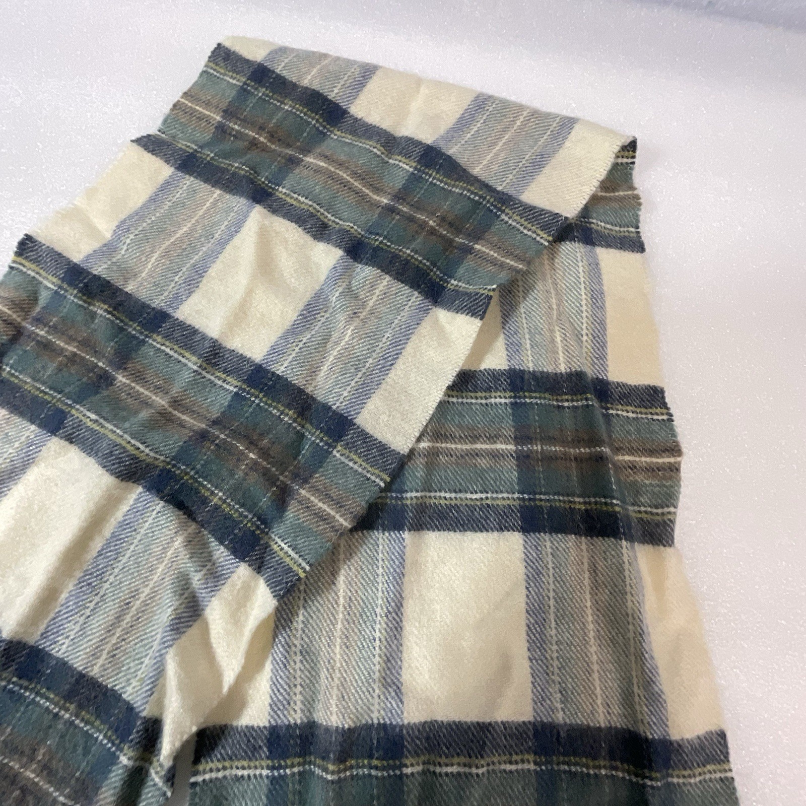 The Scotch House Hilltop Plaid Scarf 70% Cashmere 30%Wool Scarf 42”x8” - Image 7