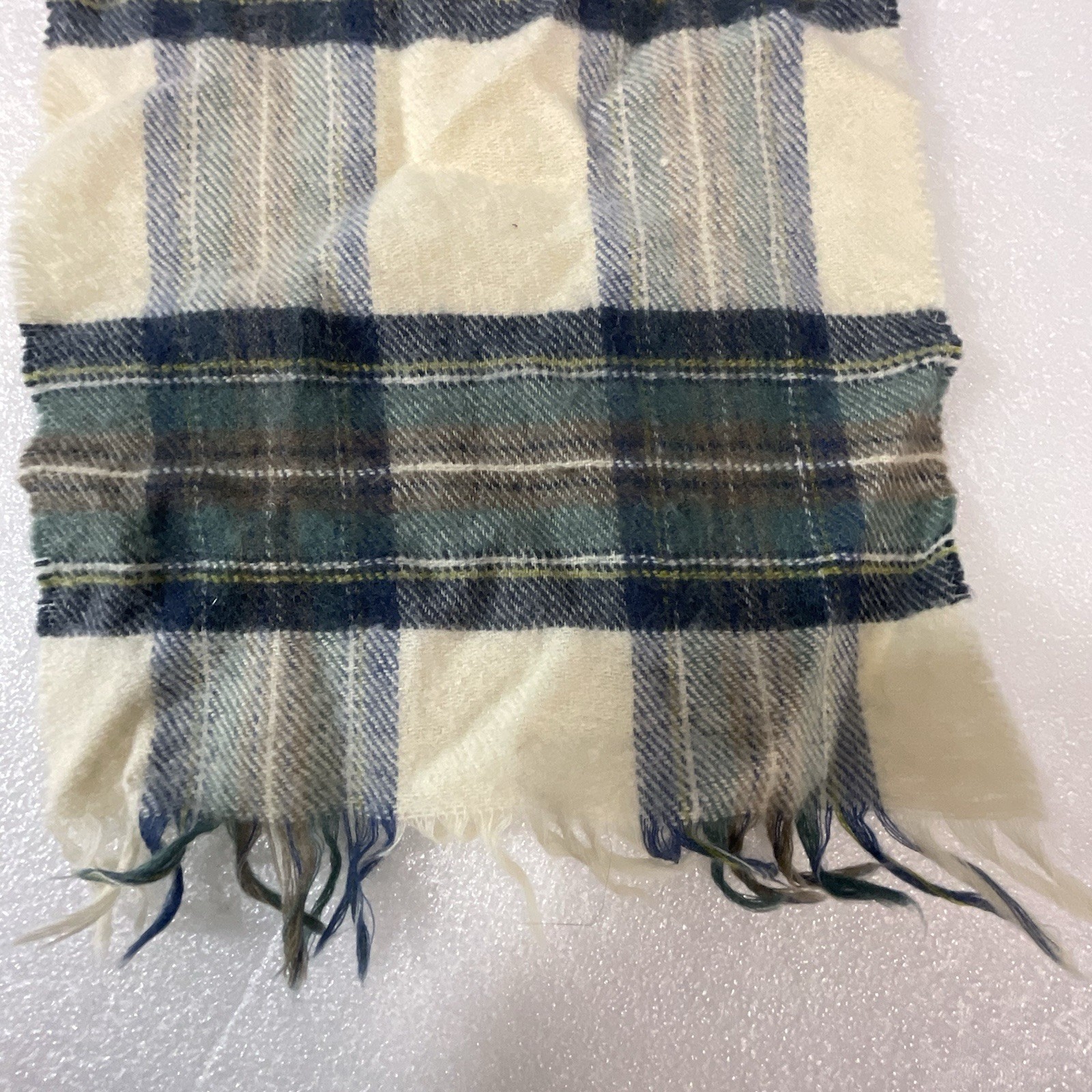 The Scotch House Hilltop Plaid Scarf 70% Cashmere 30%Wool Scarf 42”x8” - Image 11