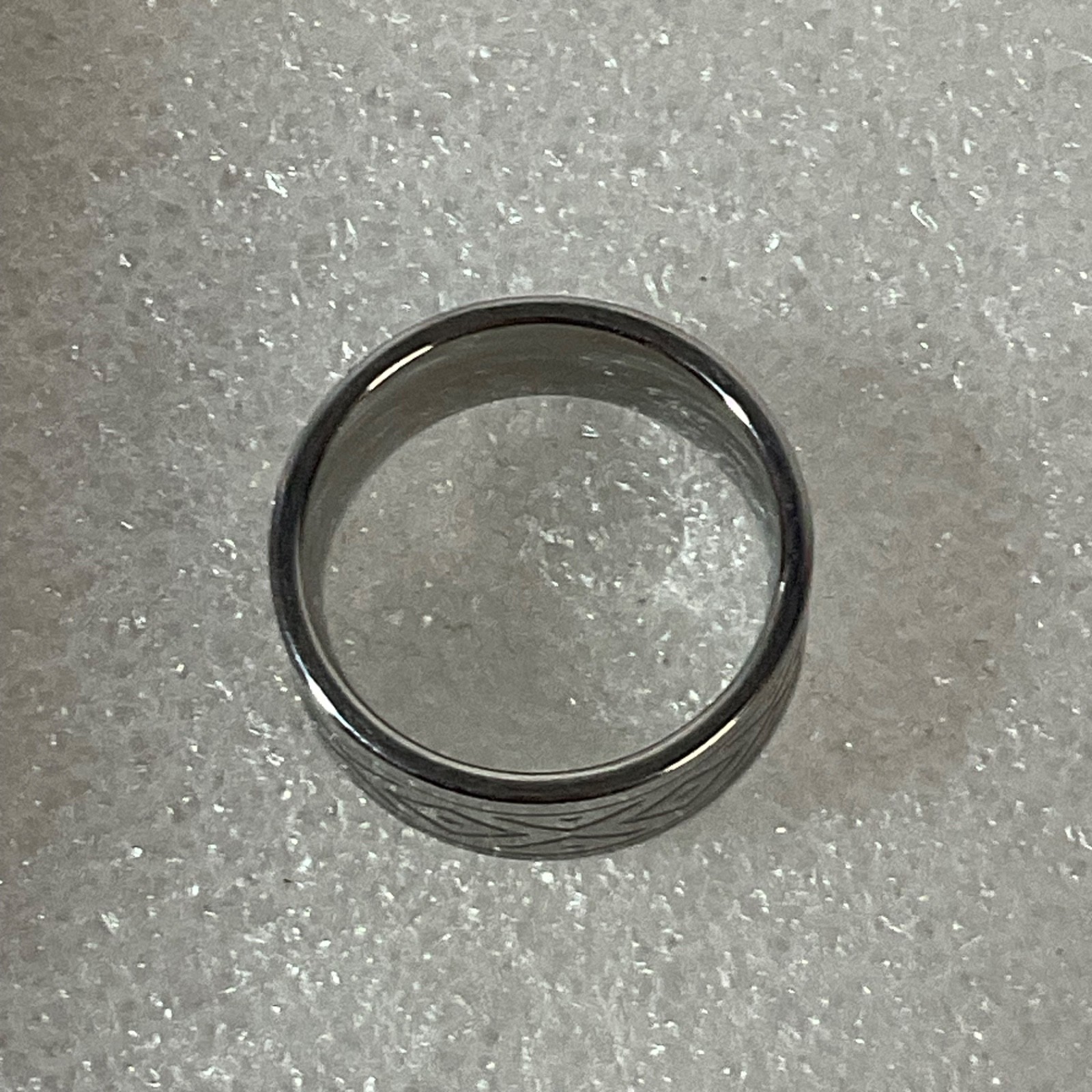 Silver Tone Geometric Band Ring Size 7 Etched Pattern Unisex Fashion Jewelry - Image 5