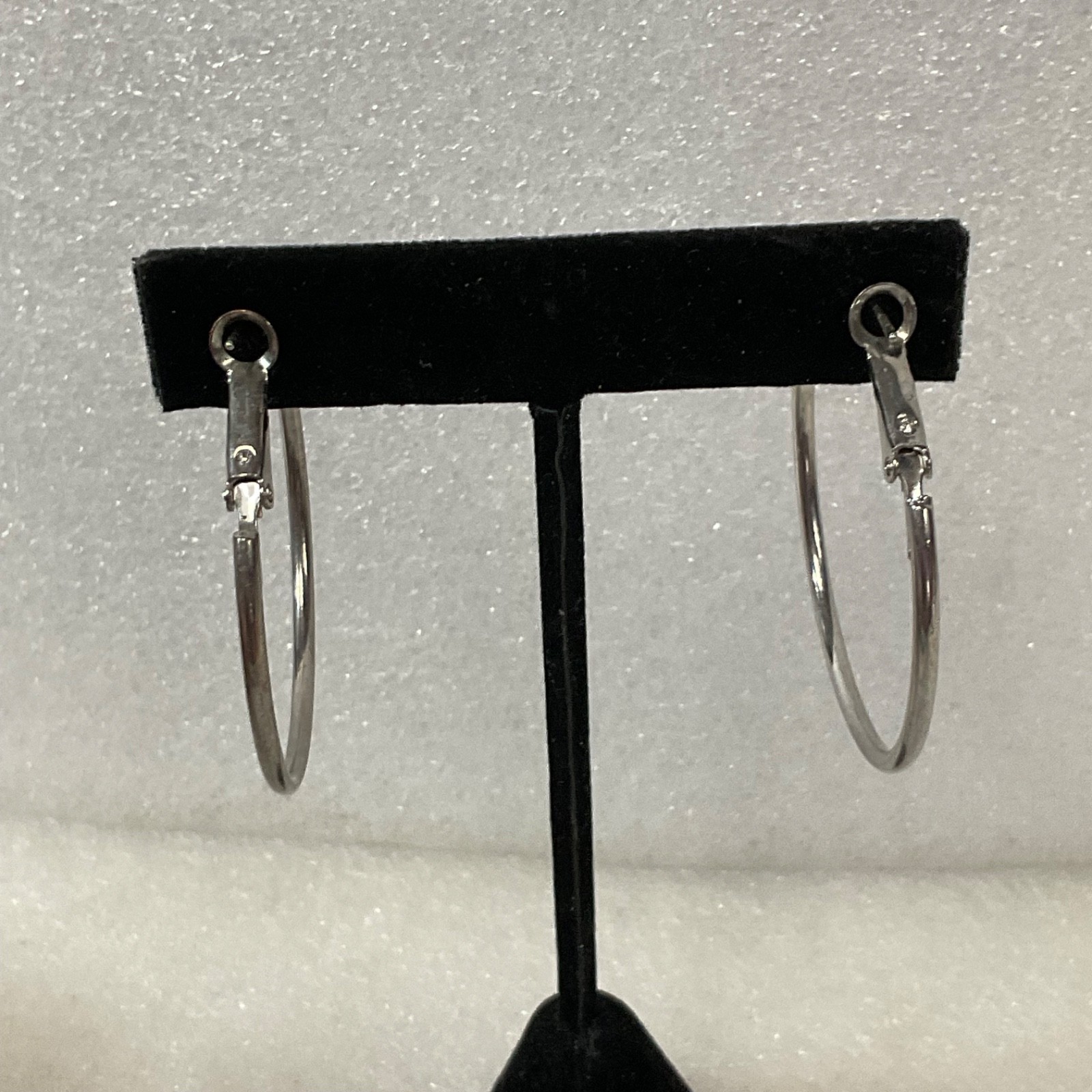 Silver Tone Hoop Earrings 1.75 in Latch Back Round Fashion Jewelry - Image 4
