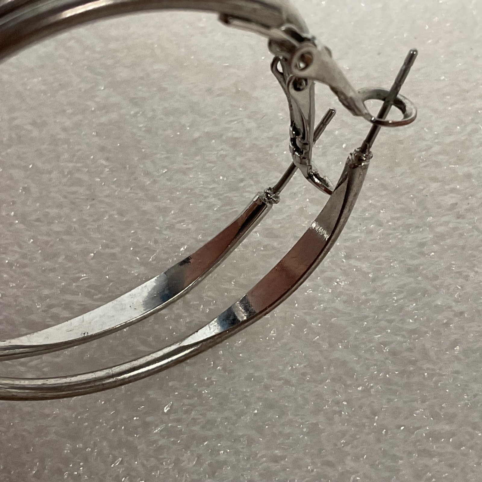 Silver Tone Hoop Earrings 1.75 in Latch Back Round Fashion Jewelry - Image 11