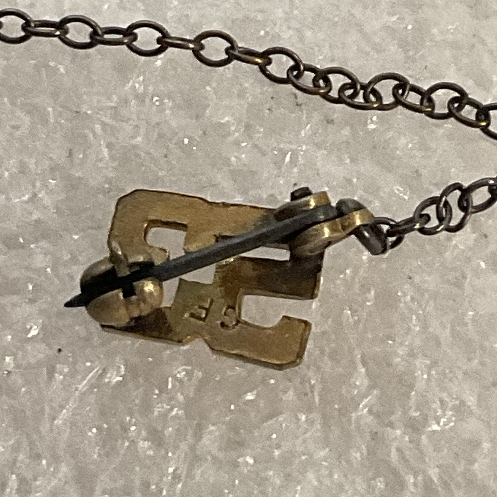 Woodrow Wilson Junior High School Wehawken NJ 1953 Gold Toned Pin & Chain EWB - Image 5