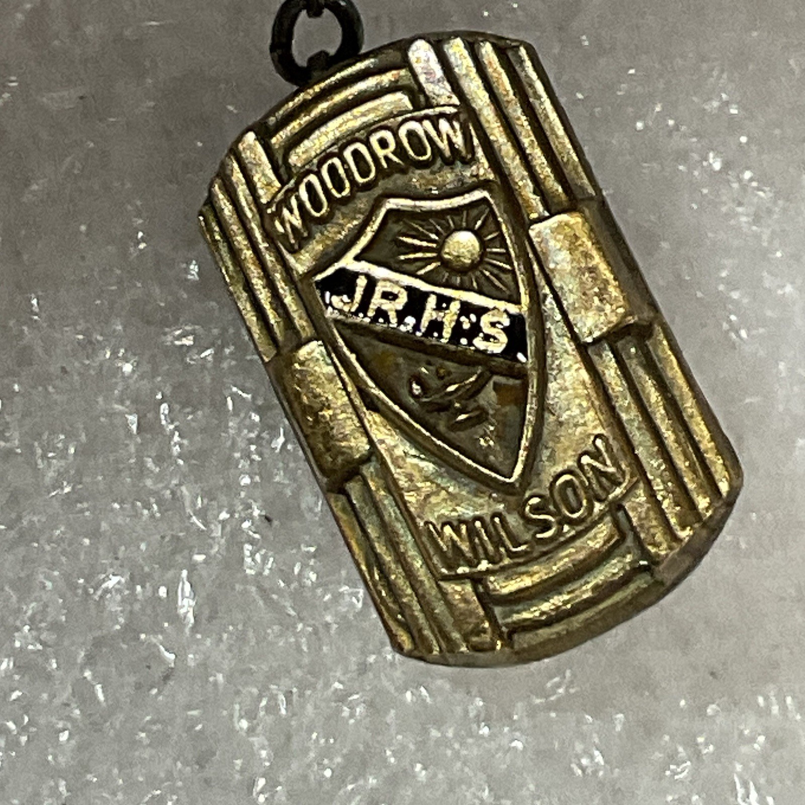 Woodrow Wilson Junior High School Wehawken NJ 1953 Gold Toned Pin & Chain EWB - Image 6