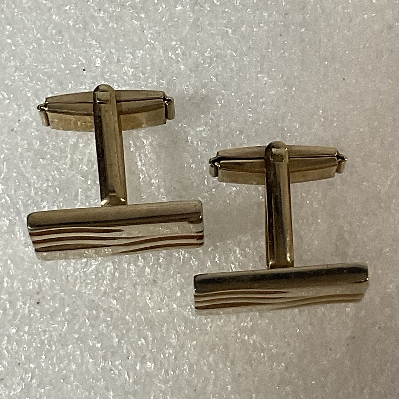 Rectangular Gold Tone Designer Fashion Cuff Links - Image 3