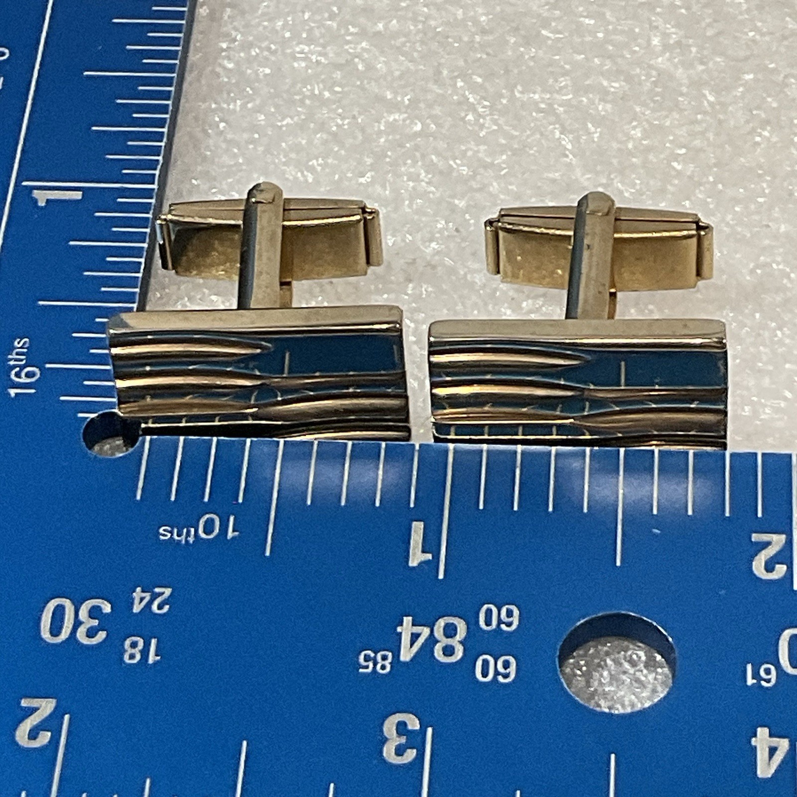 Rectangular Gold Tone Designer Fashion Cuff Links - Image 4