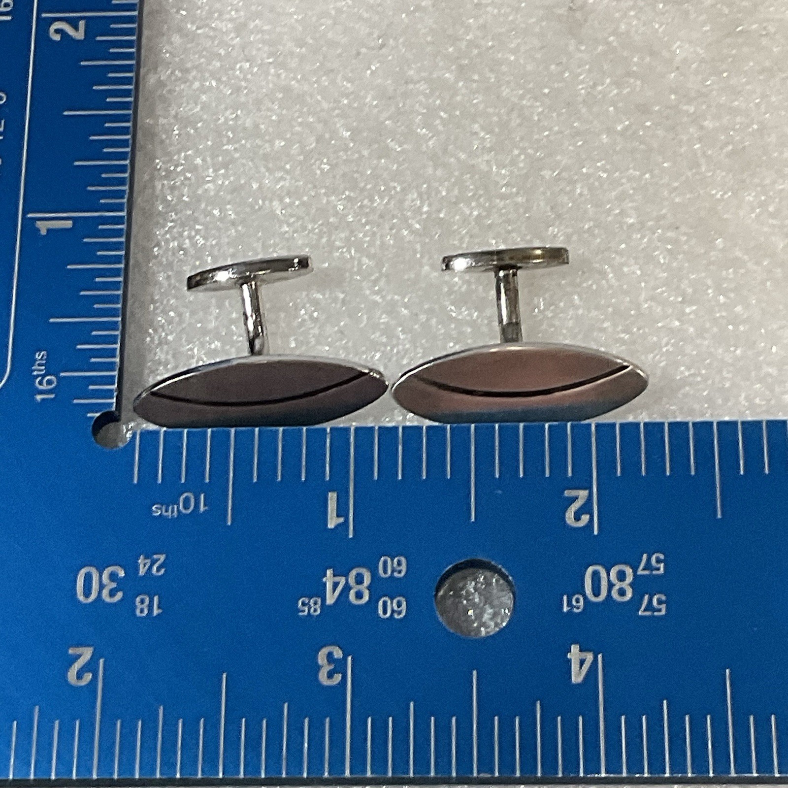 Silver Toned Oval Fashion Designer Cuff Links Unbranded - Image 7