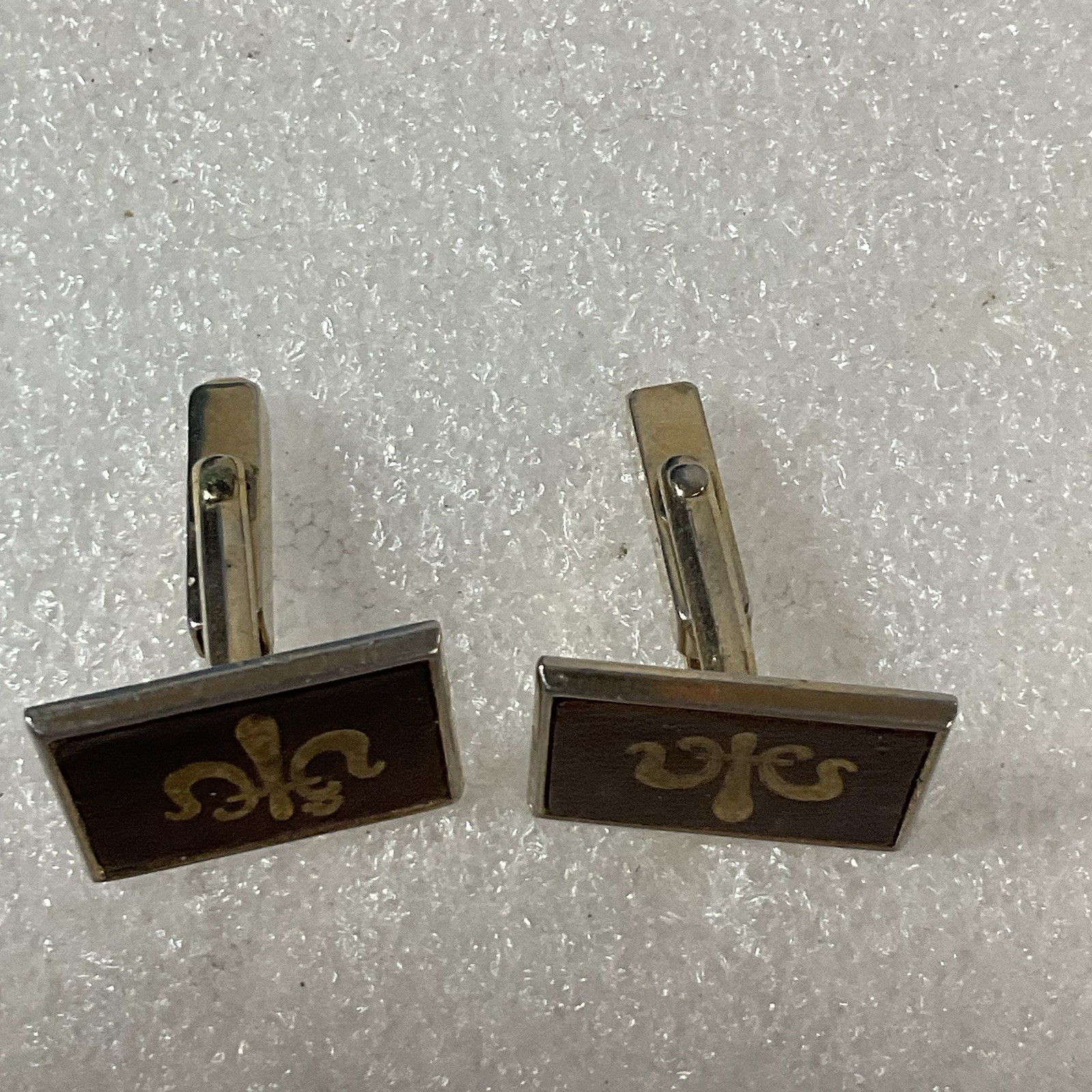 Swank Men Vintage Stamped Leather Feur De Lis Cuff Links Fashion Costume Jewelry - Image 2
