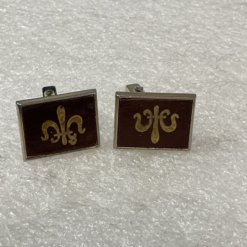 Swank Men Vintage Stamped Leather Feur De Lis Cuff Links Fashion Costume Jewelry - Image 1
