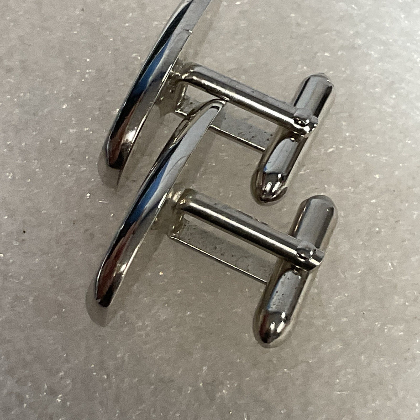 Swank Silver Toned Oval Designer Fashion Cuff Links - Image 7