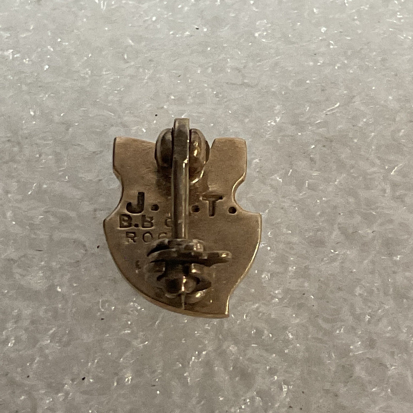 Vintage 1915 BHS 1/4” Shield Pin Pinback Engraved JLT BBC ROC On Back Gold Toned - Image 10