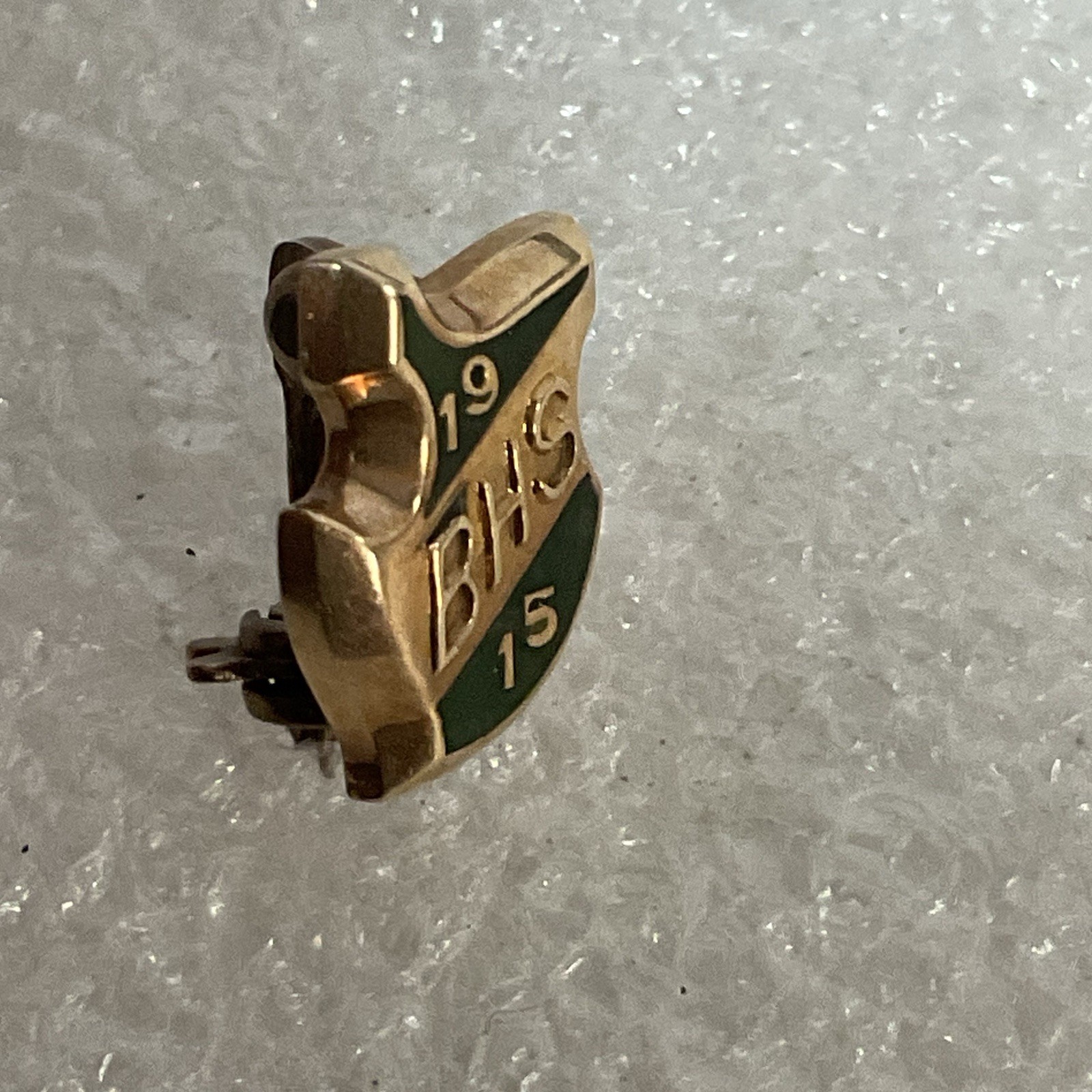 Vintage 1915 BHS 1/4” Shield Pin Pinback Engraved JLT BBC ROC On Back Gold Toned - Image 12