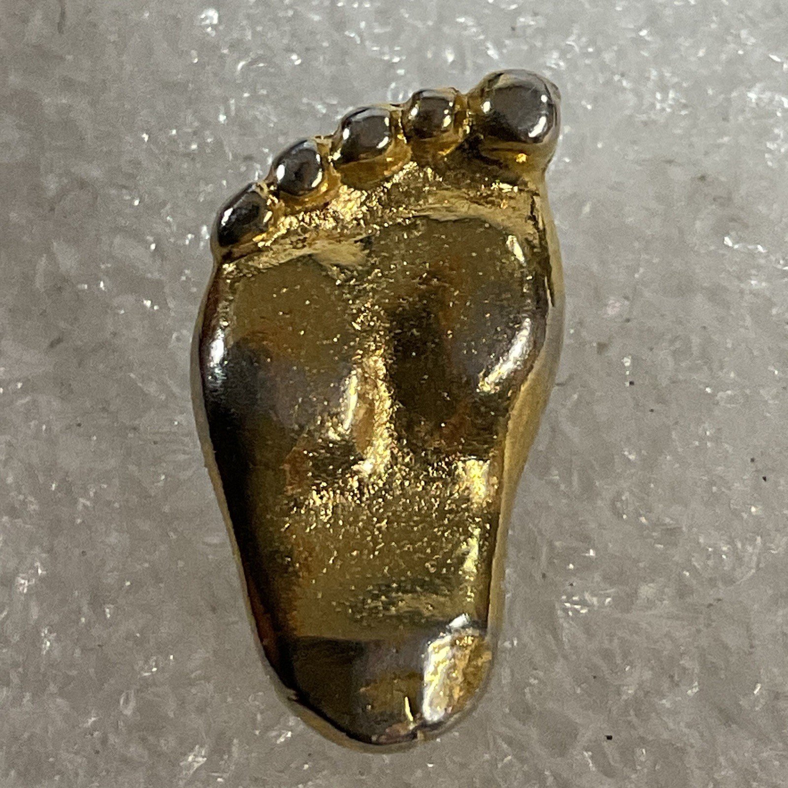 VTG Gold Toned Foot Print Foot Pin Pinback - Image 1
