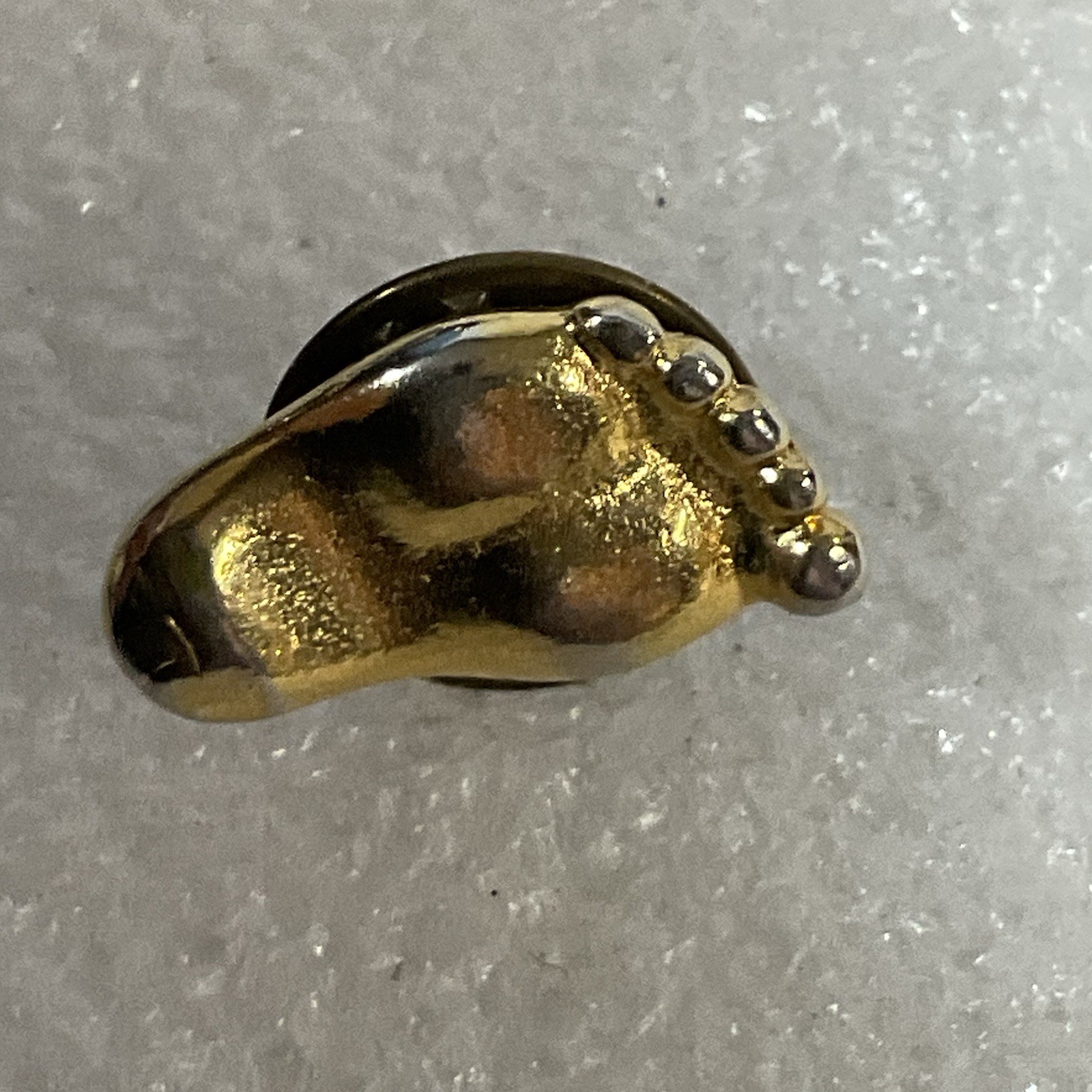 VTG Gold Toned Foot Print Foot Pin Pinback - Image 6