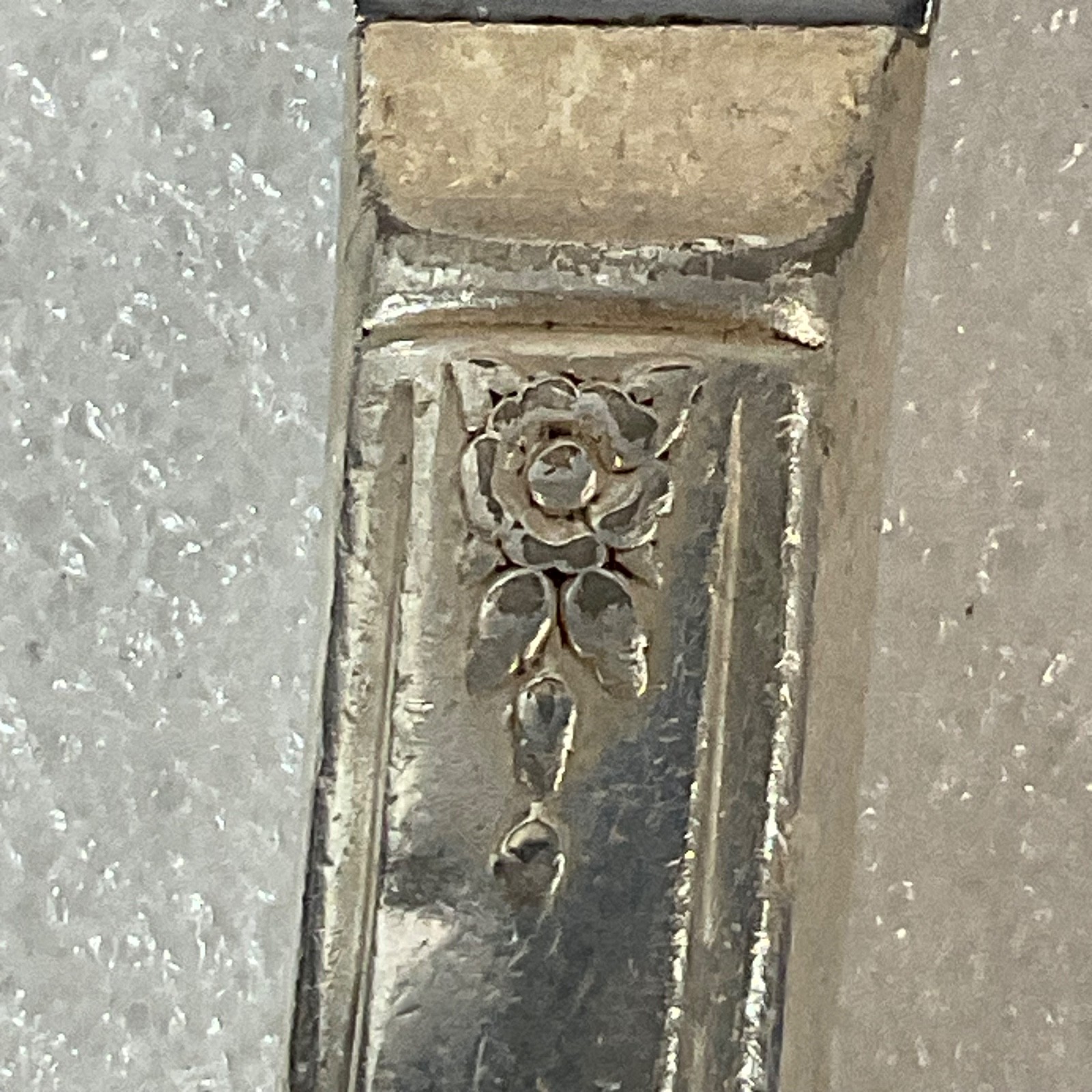 Vintage Silver Plate Dinner Knife 9.25in Floral Scroll Handle Stainless Blade - Image 14