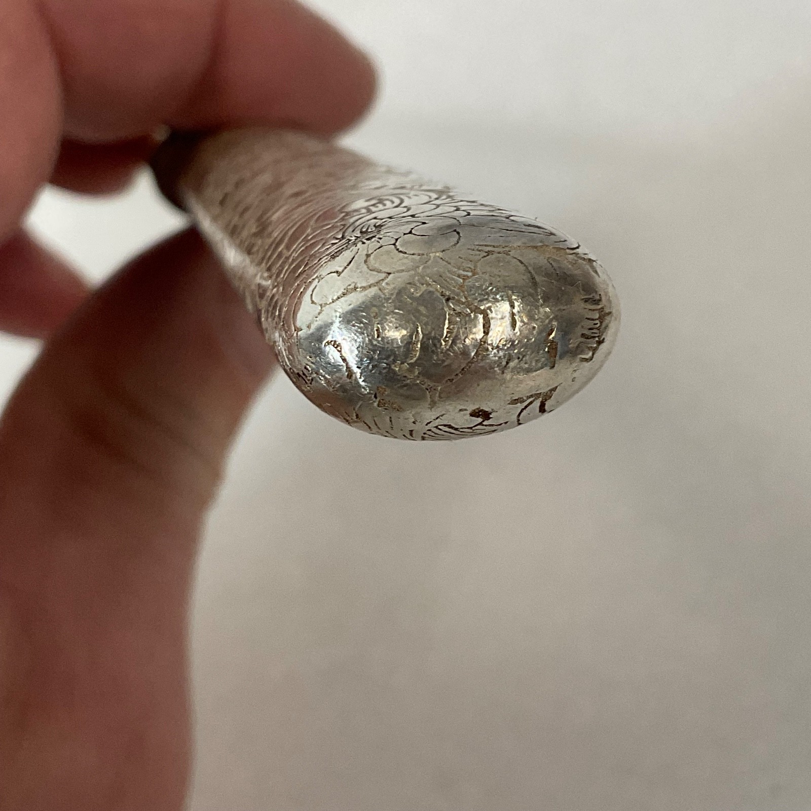 1847 Rogers Bros Silverplate Knife Pat May 17 1881 Embossed Floral Handle - Image 12