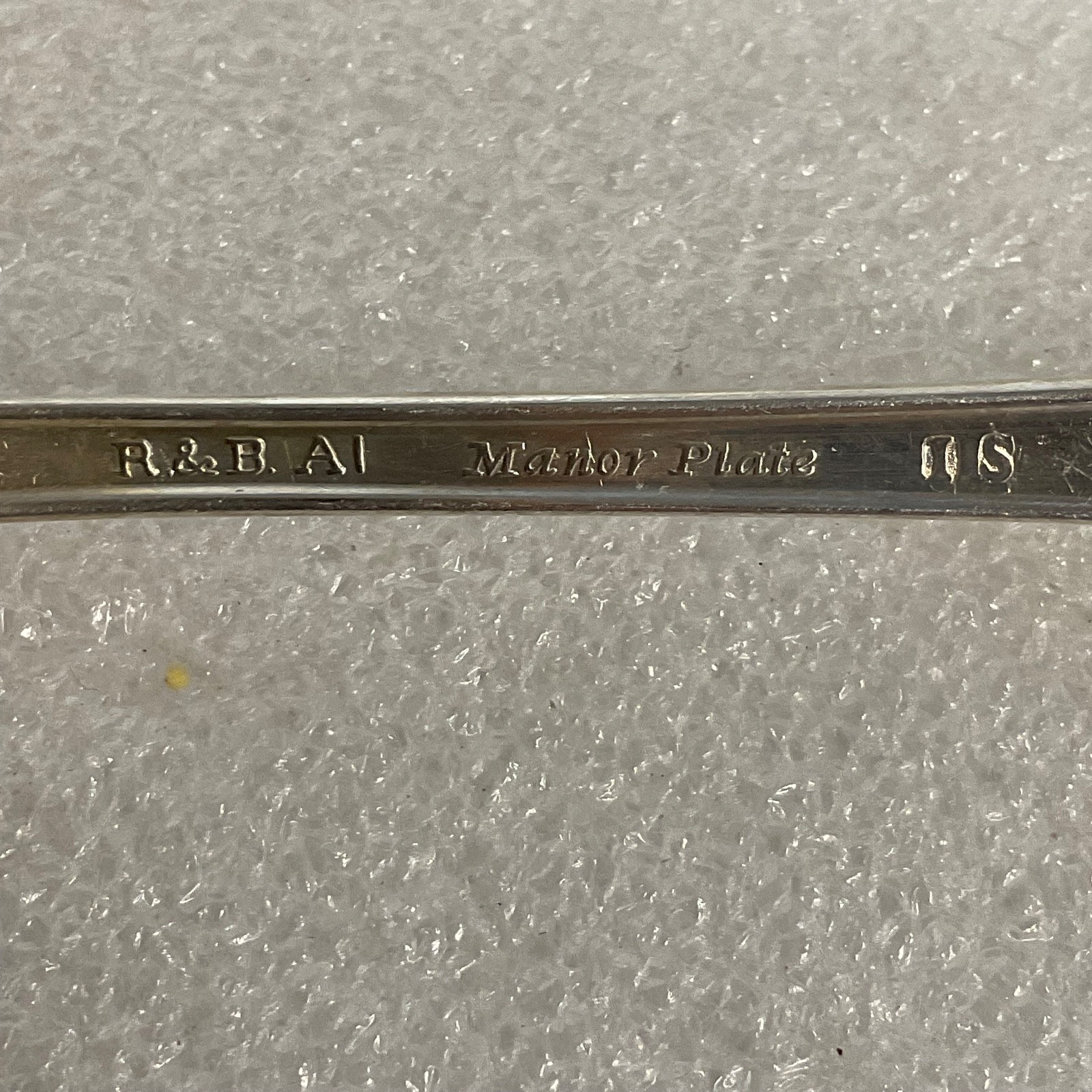 Vintage R&B Manor Plate Silverplate Fork 5.75in 3 Prong Flatware Utensil - Image 3