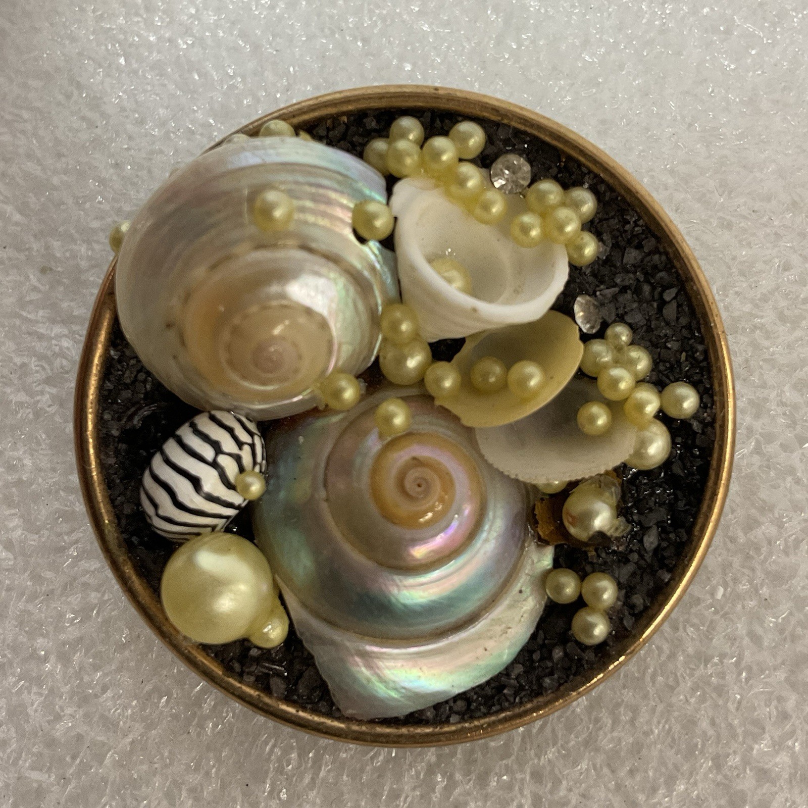 Vintage Clip On Earrings Shell Pearl Sand Design - Repair/Craft Lot - Image 2