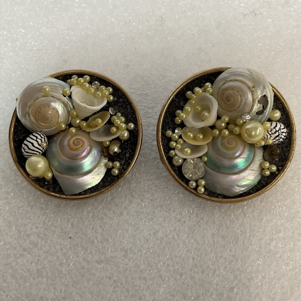 Vintage Clip On Earrings Shell Pearl Sand Design - Repair/Craft Lot - Image 1