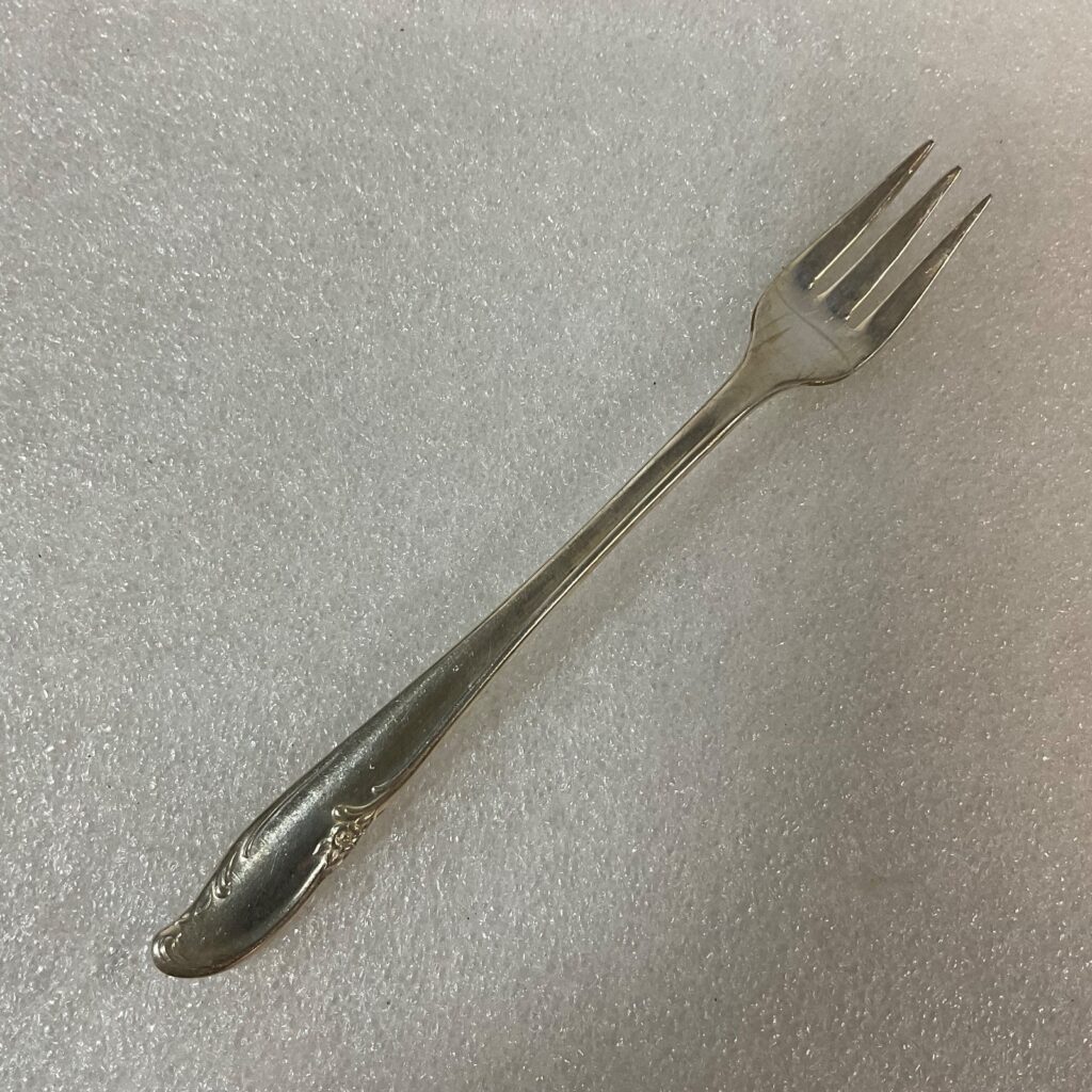 Vintage Wm Rogers Mfg Co Extra Plate Original Rogers 3 Prong Fork 5.5in Silverpl - Image 1