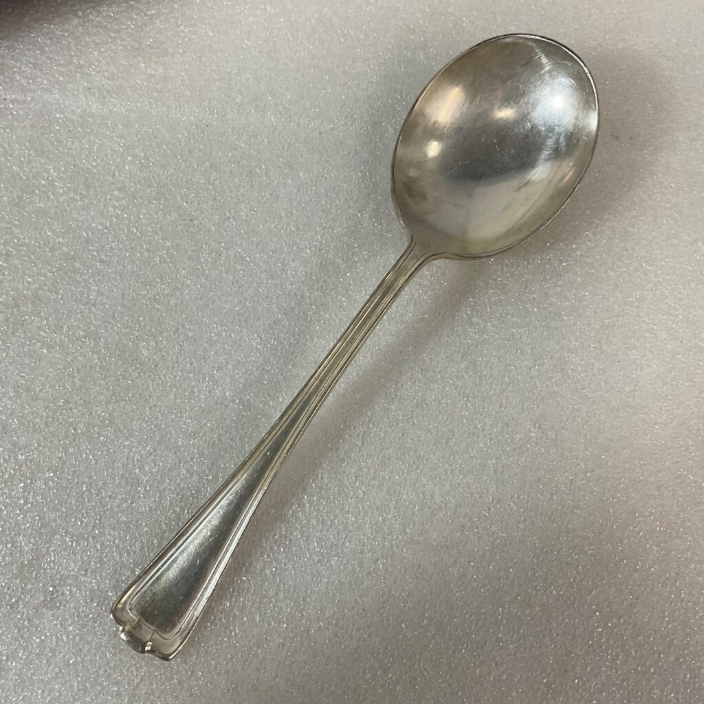 Vintage 1847 Rogers Bros XS Triple Silverplate Spoon 6in Classic Flatware - Image 1