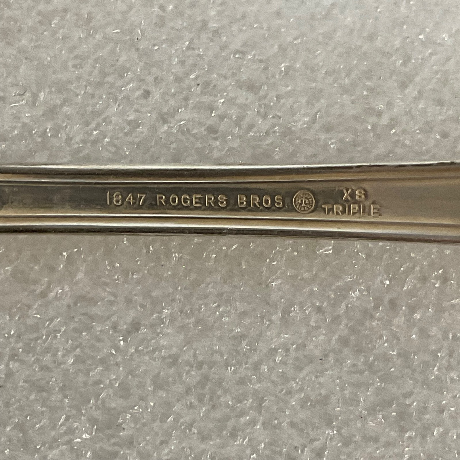 Vintage 1847 Rogers Bros XS Triple Silverplate Spoon 6in Classic Flatware - Image 3