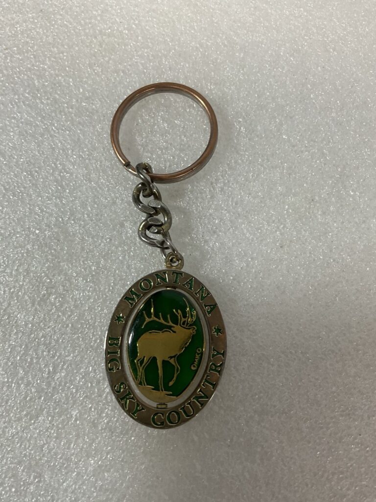 Montana Big Sky Country Spinning Keychain Elk Trees Mountains Souvenir Vintage - Image 1