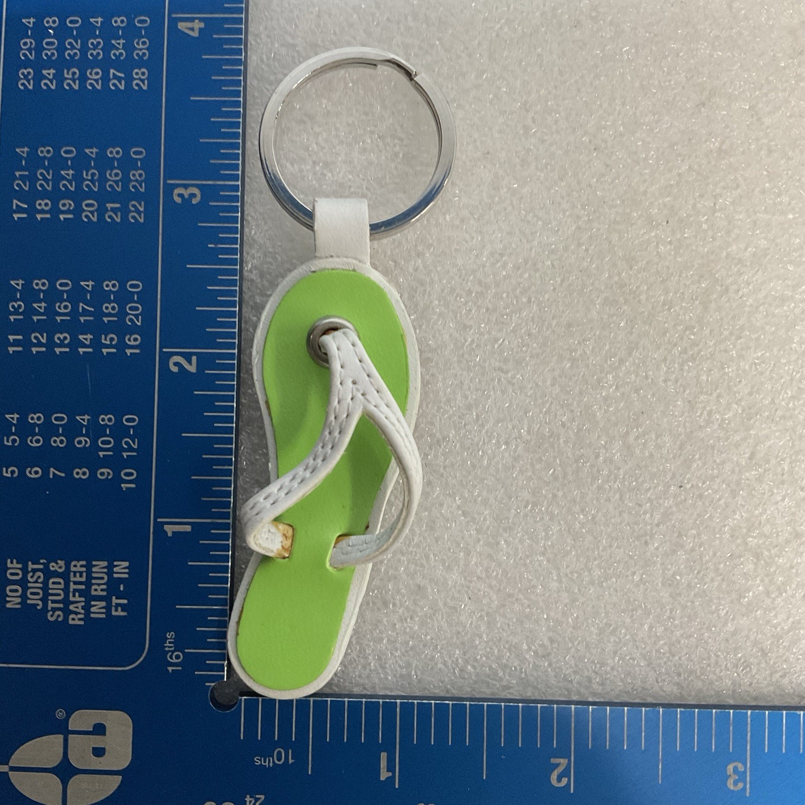 Green & White Flip Flop Sandal Keychain Novelty Beach Souvenir - Image 5