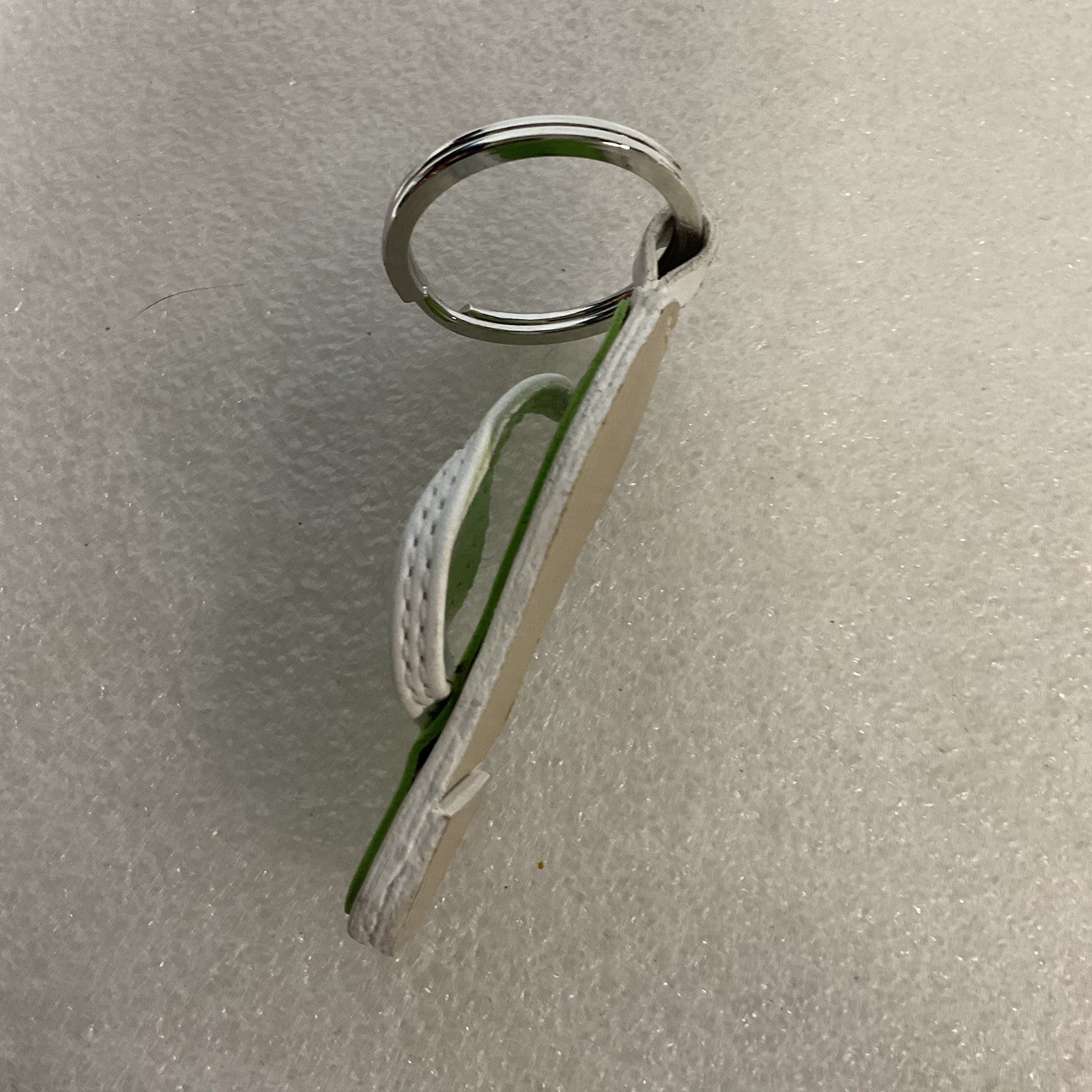 Green & White Flip Flop Sandal Keychain Novelty Beach Souvenir - Image 3