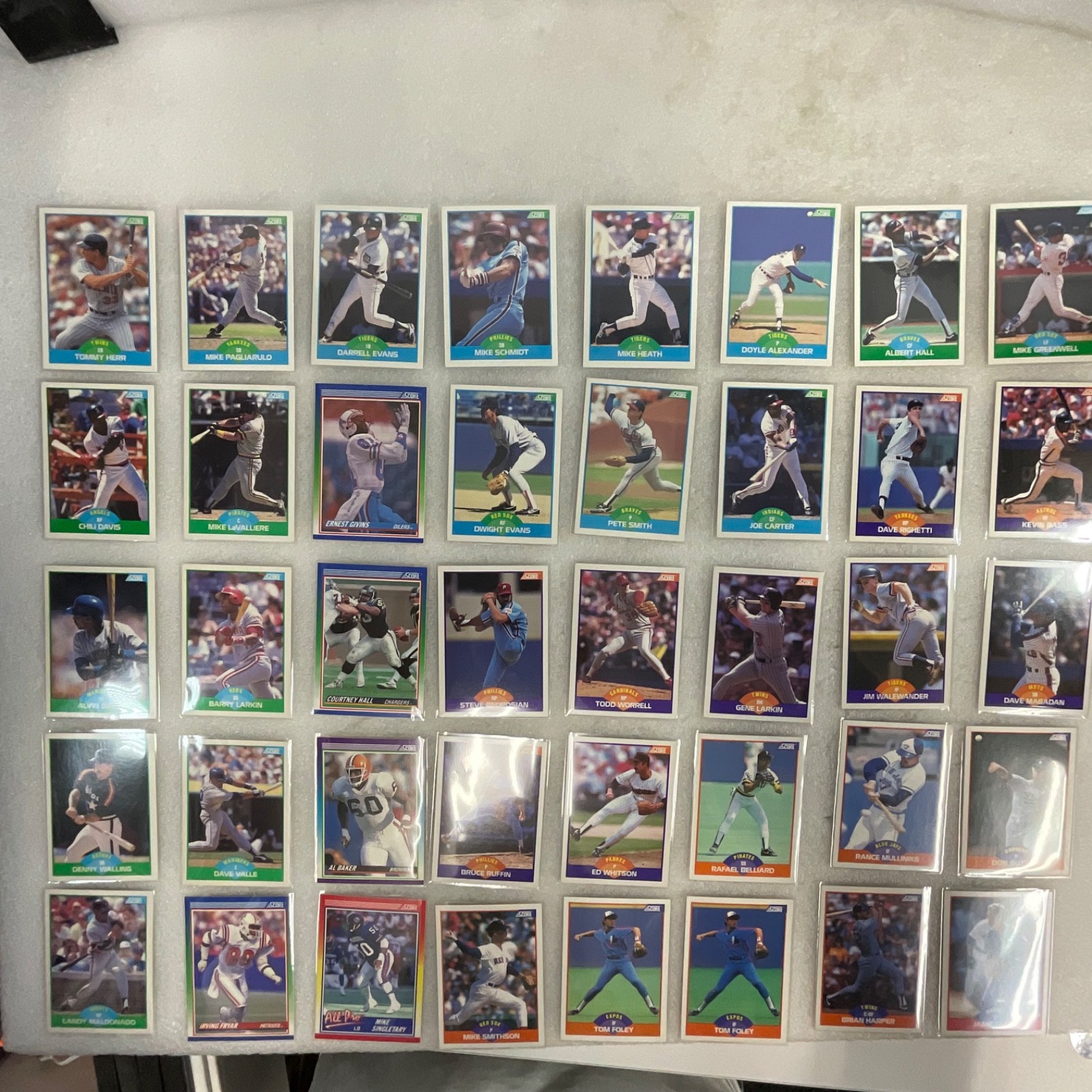 1989-1990 Score MLB NFL Card Lot 40 Schmidt Larkin Singletary - Image 1