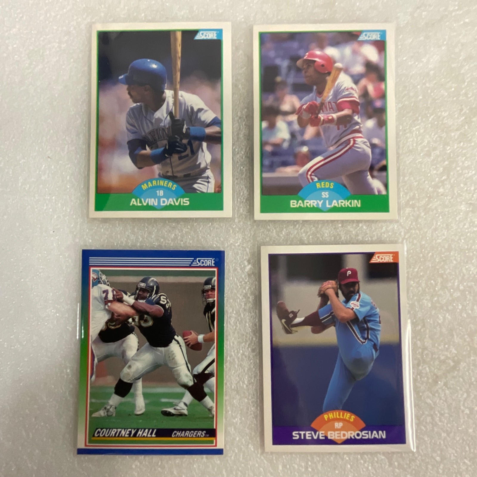 1989-1990 Score MLB NFL Card Lot 40 Schmidt Larkin Singletary - Image 11