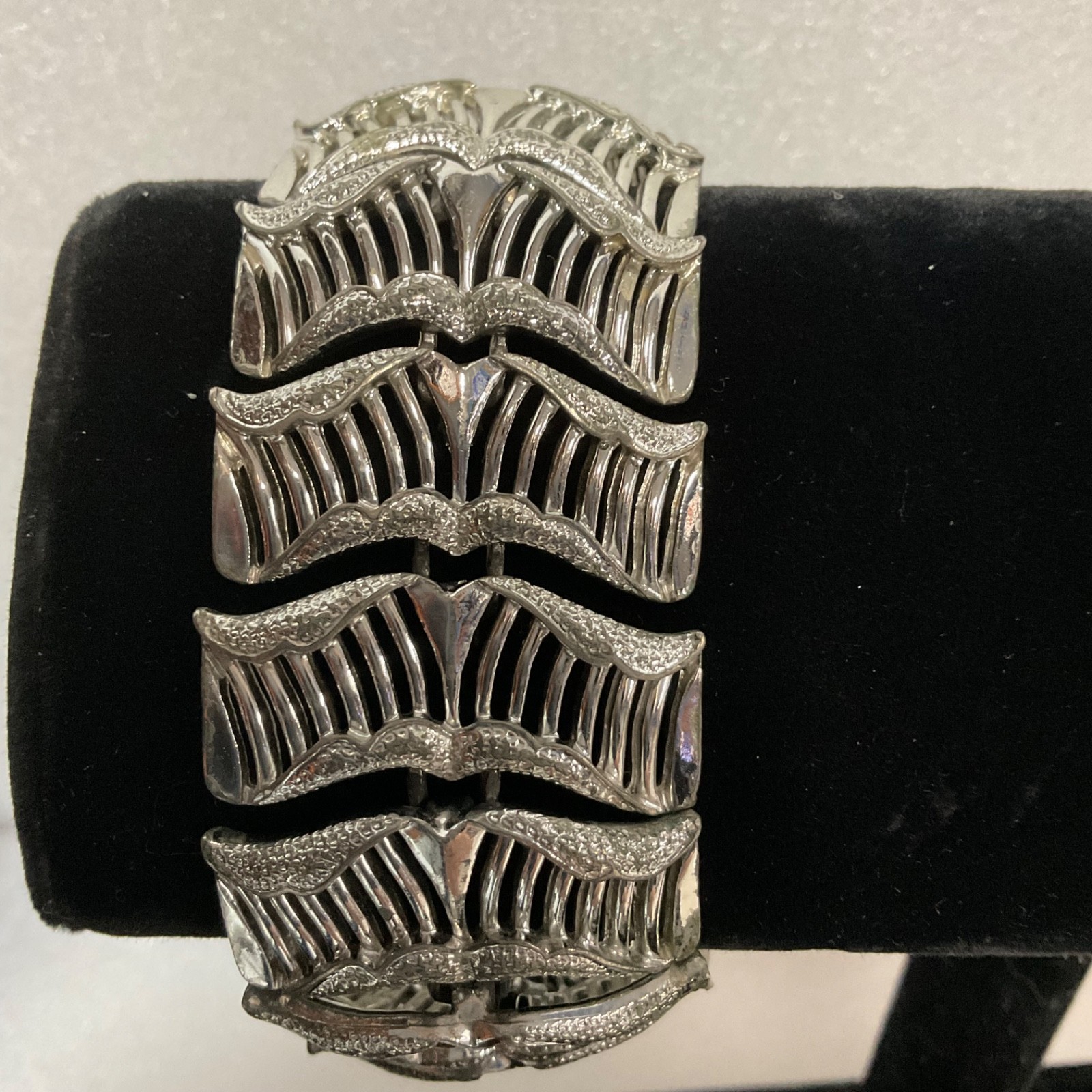 Vintage Coro Pegasus Wide Silver Tone Bracelet 68.7g Retro Statement 7” - Image 1